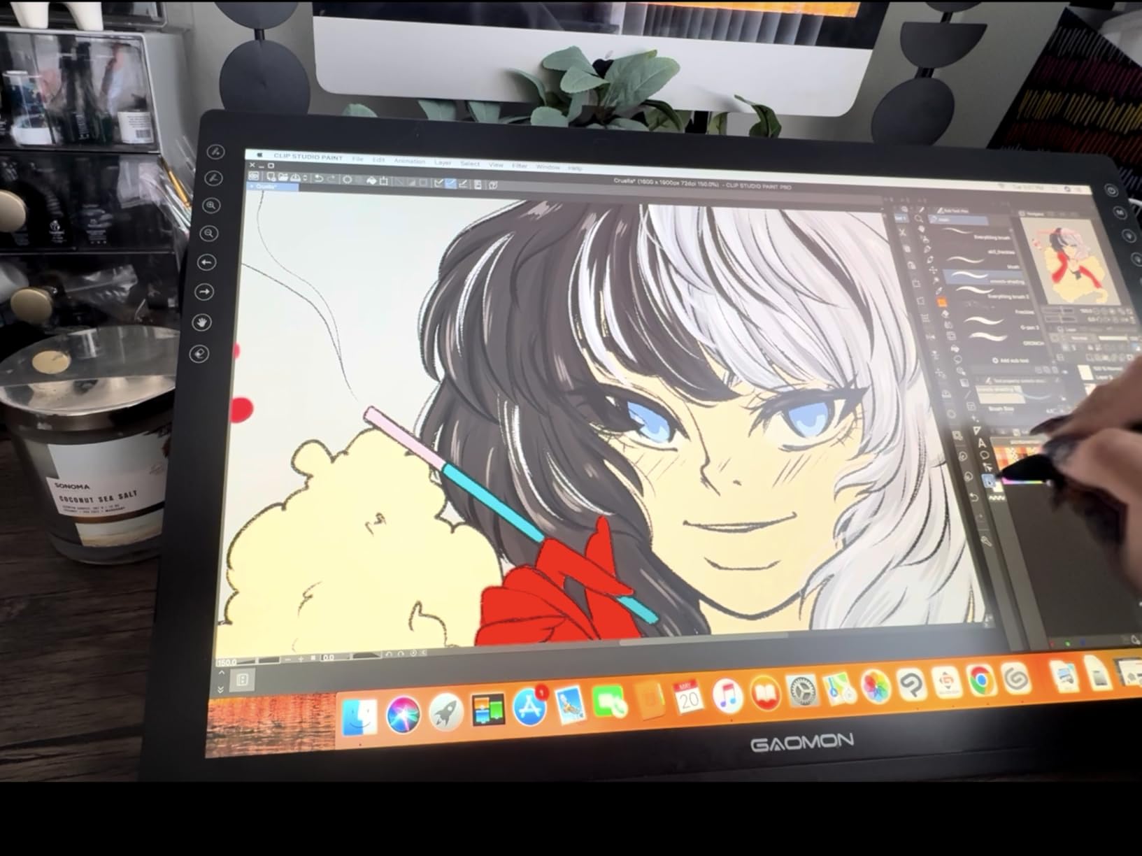 Drawing Tablet with Screen GAOMON PD1561 Drawing Monitor Art Tablet with Adjustable Stand, 10 Shortcut Keys, Tilt Support, Battery-Free Pen, 15.6-inch Graphics Tablet for Mac, Windows PC customer photo 2