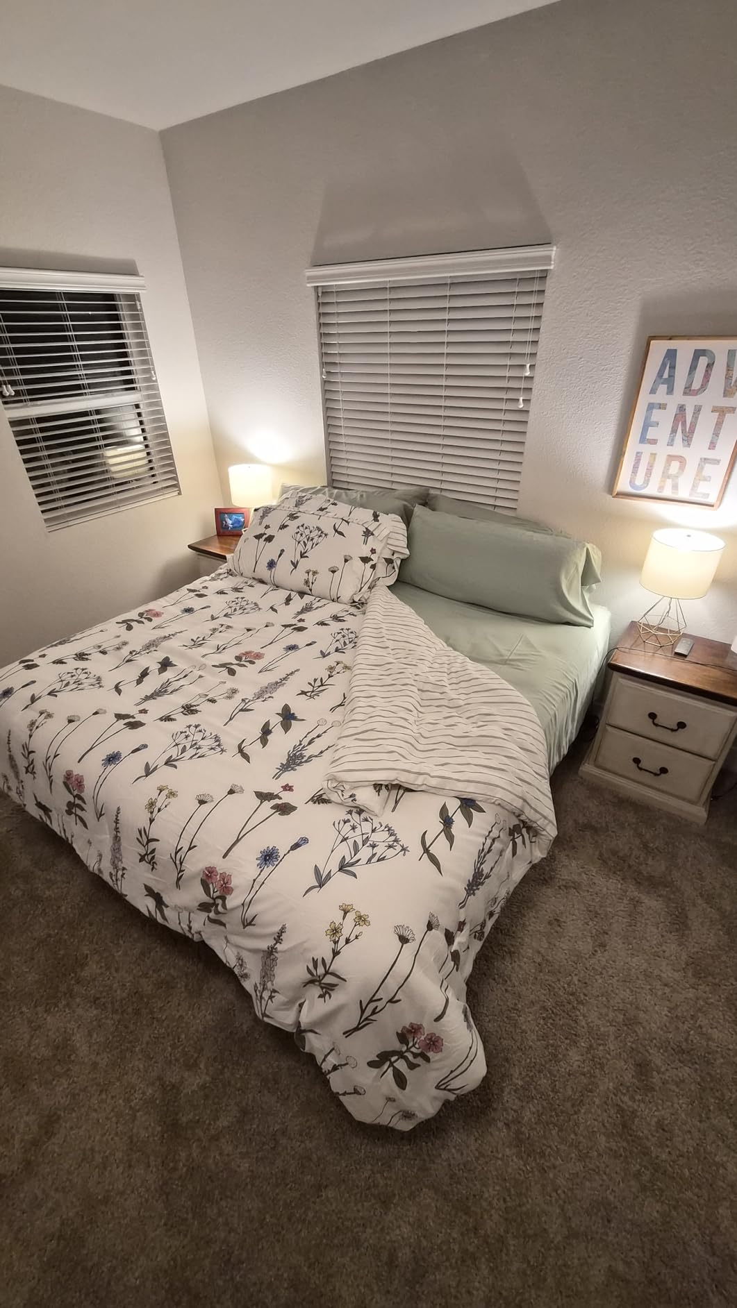 Bedsure Queen Sheet Set, Cooling Sheets for Queen Size Bed Set, Rayon Derived from Bamboo, PureWoven, Breathable & Soft, Deep Pocket Up to 16 Inches, Hotel Luxury Silky Bedding for Hot Sleepers, White customer photo 2