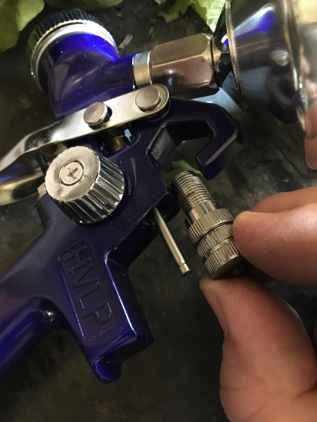 BANG4BUCK High Performance HVLP Gravity Feed Spray Gun with 1.4mm 1.7mm 2.5mm Fluid Tips, 1000cc Aluminum Cup for Auto Paint, Primer, Clear/Top Coat & Touch-Up customer photo 2