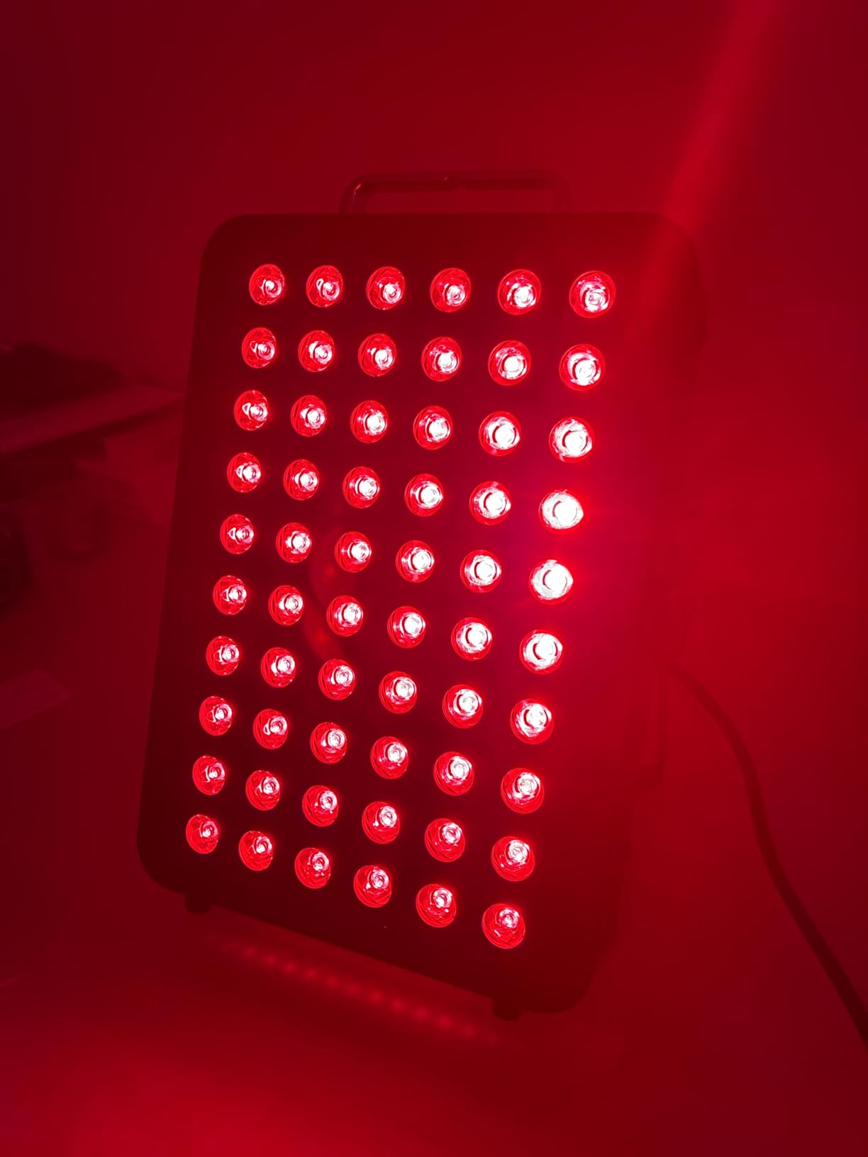 BestQool Red Light Therapy, Dual Chip Elite Grade LED Red Infrared Light Panel with Near-Infrared Light 660nm 850nm High Power Red Light Therapy Device at Home, Ideal for Body, Face, 105W (Black 60) customer photo 1