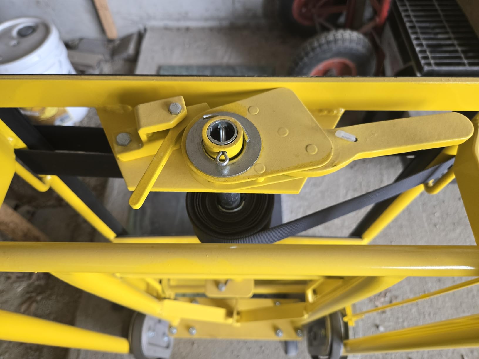 Strongway Industrial Hand Truck - 1200 lb Capacity Heavy-Duty Appliance Dolly, Convertible 2/4-Wheel Design, 8