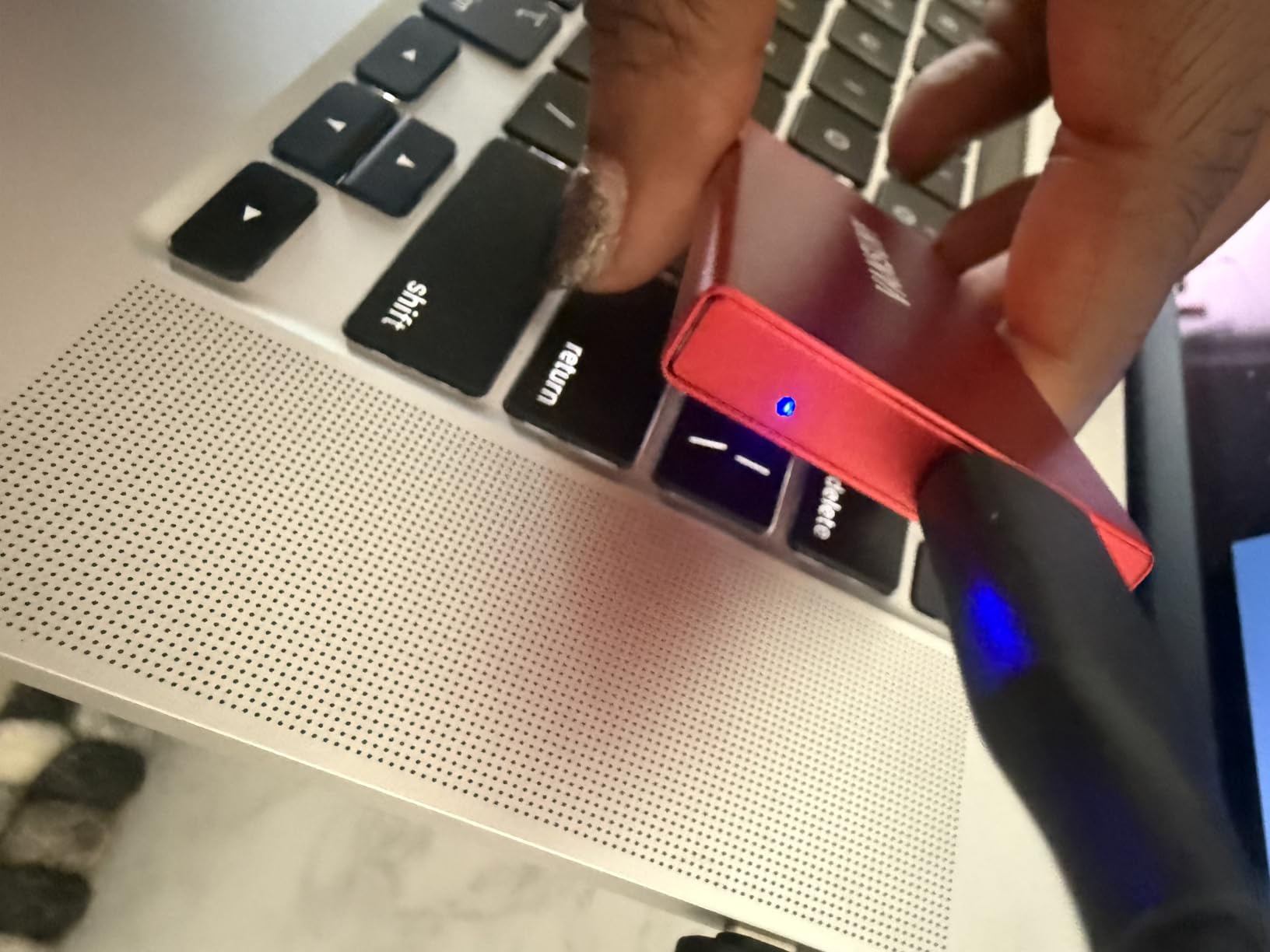 Vansuny 250GB Portable External SSD, USB 3.1 Gen2 430MB/s High-Speed Data Transfer, Metal USB C Mini Portable External Solid State Drive for PC, Laptop, Phones and More customer photo 1