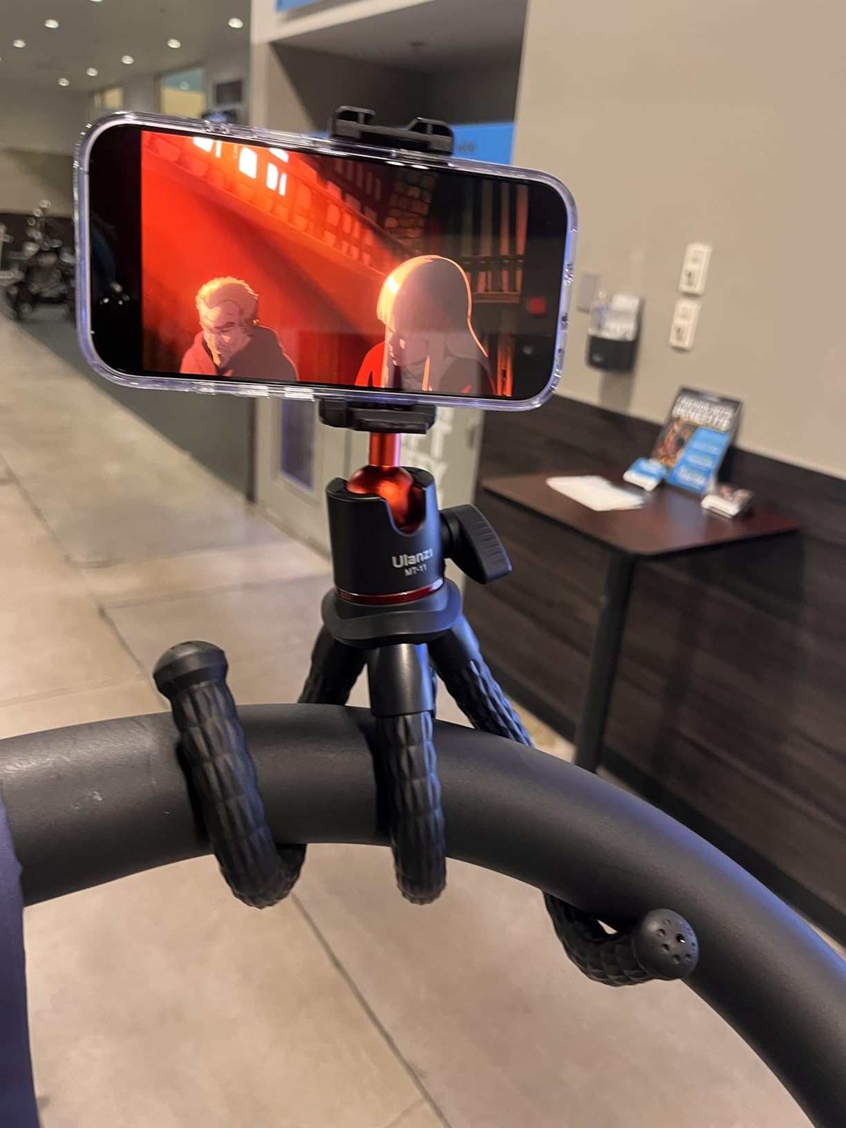ULANZI Camera Tripod, Mini Flexible Stand w Hidden Phone Holder w Cold Shoe Mount customer photo 2
