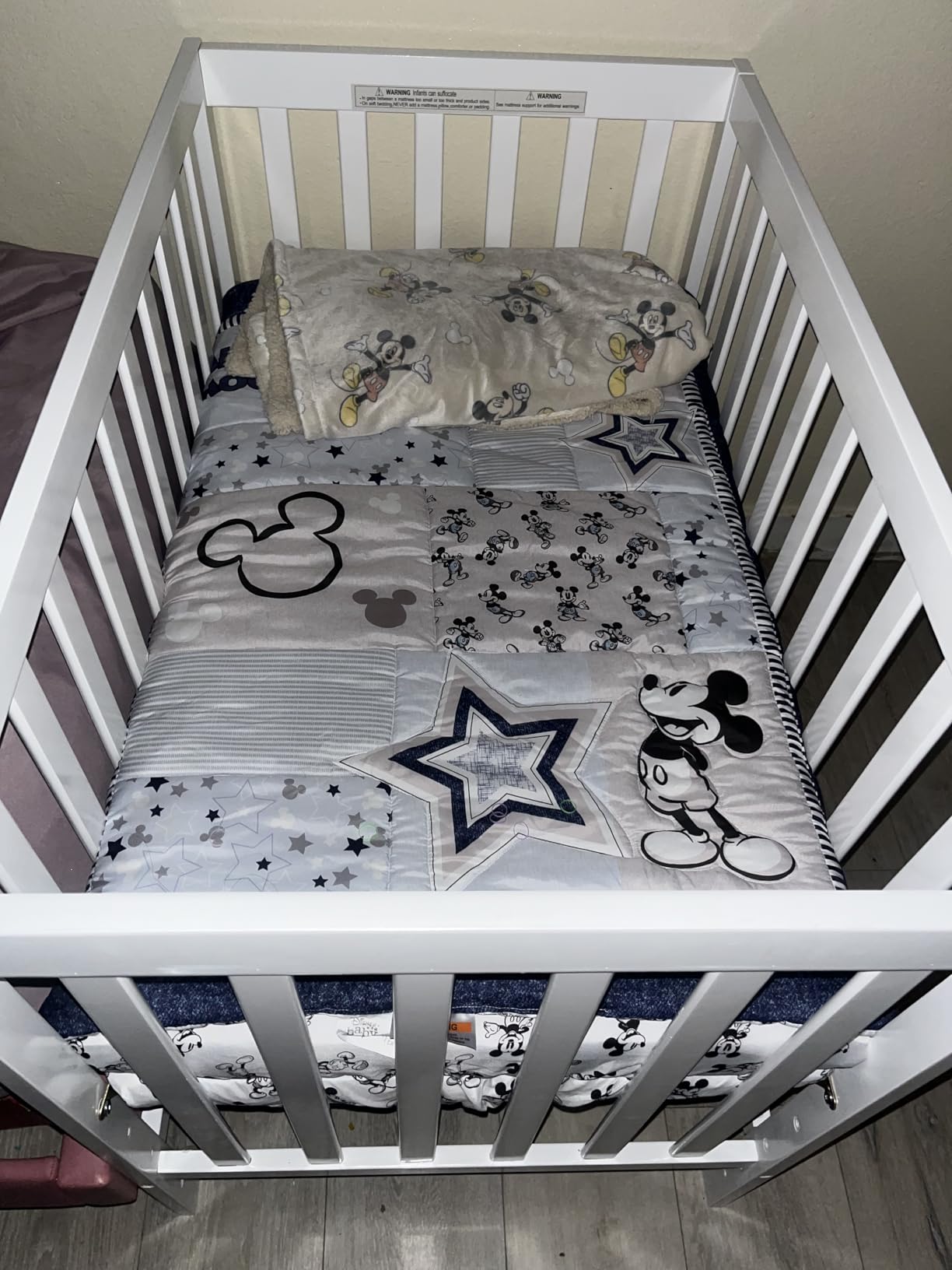 Dream On Me Edgewood 4-in-1 Convertible Mini Baby Crib in White GreenGuard Gold & BSA, Non-Toxic, Compact 40x25x33