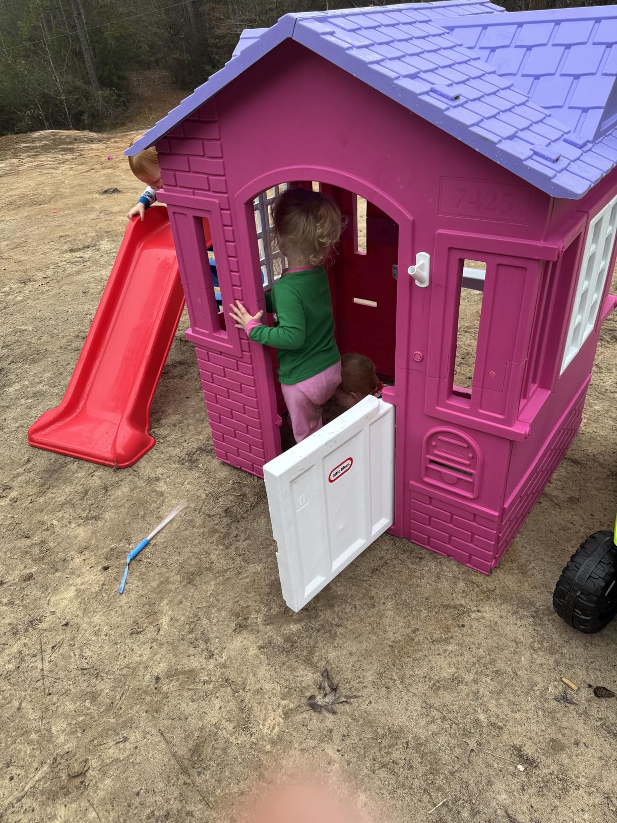 Little Tikes Cape Cottage Playhouse - Blue Large customer photo 1