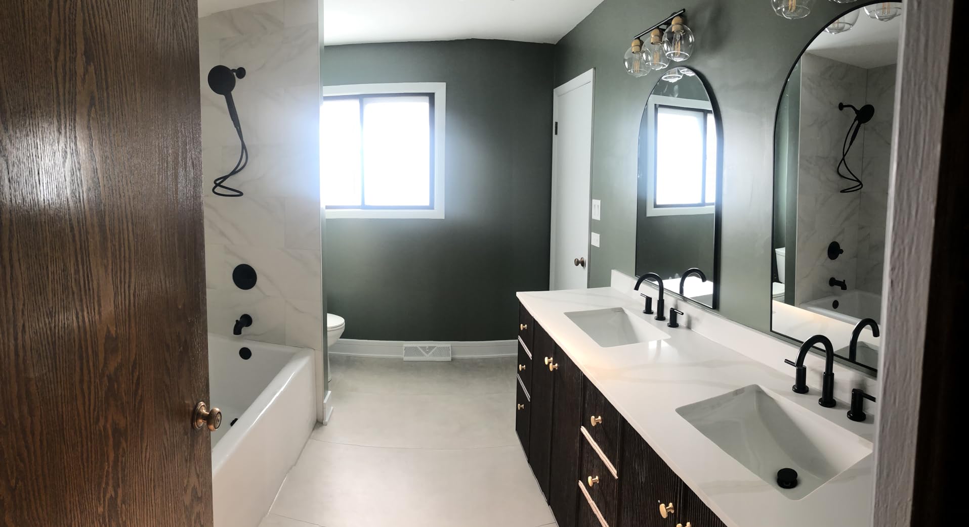 Delta Nicoli Matte Black Bathroom Faucet 3 Hole, 8 Inch Widespread Bathroom Sink Faucet for Vanity, Push-Pop Drain Assembly customer photo 1