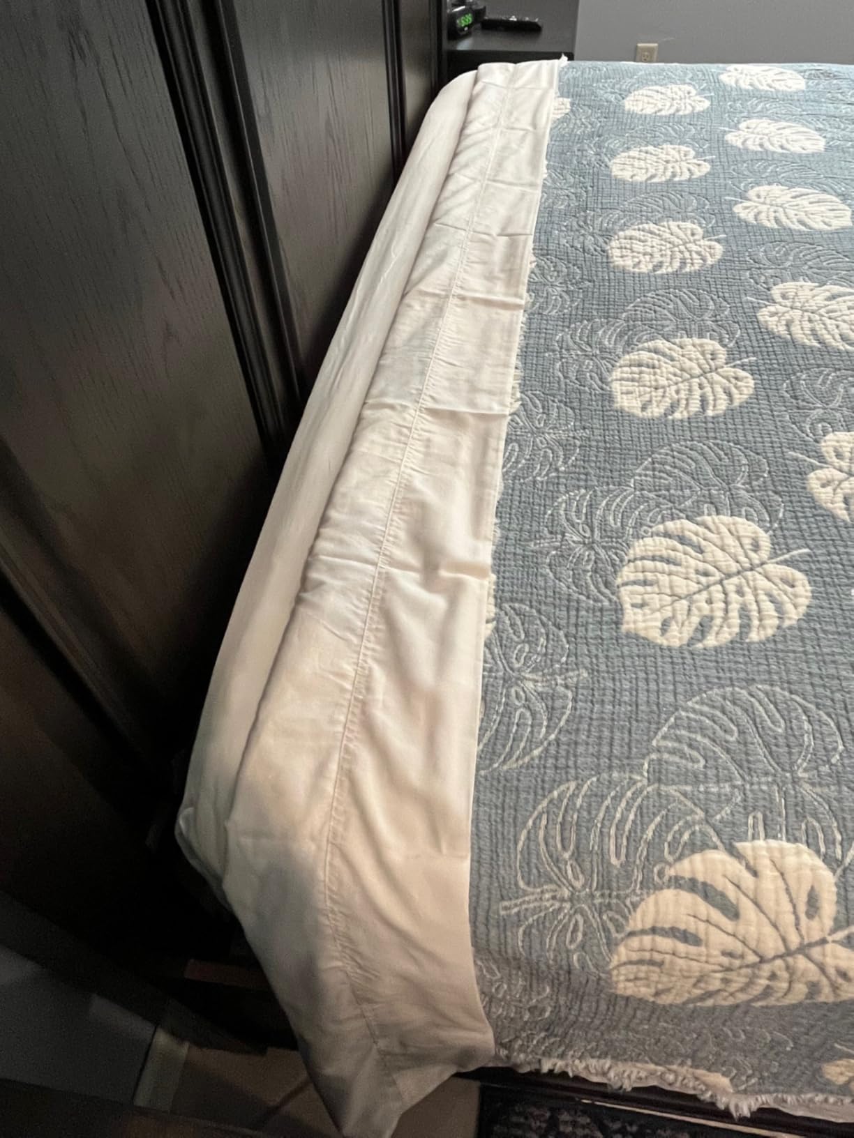 California Design Den Queen Sheet Set - Soft 100% Organic Cotton Sheets with Deep Pockets, Crisp Percale, Breathable and Durable Bedding Set - White customer photo 2