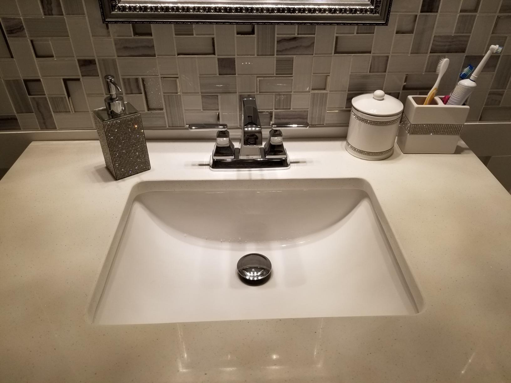 Delta Faucet Ashlyn Centerset Bathroom Faucet, Black Bathroom Sink Faucet, 2 Handle Bathroom Faucet, Diamond Seal Technology, Matte Black customer photo 2