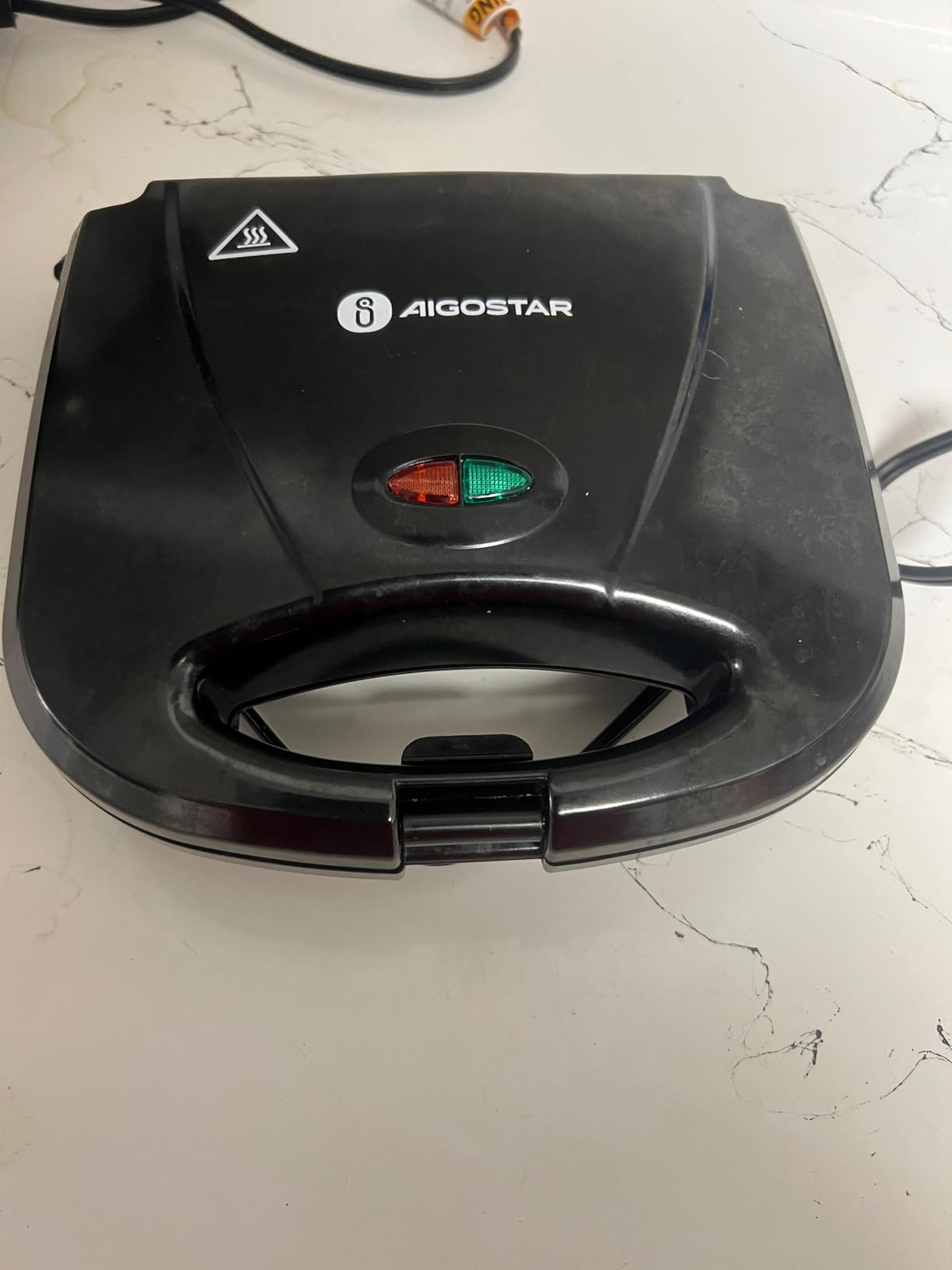 Aigostar Sandwich Maker with Non-stick Deep Grid Surface for Egg, Ham, Steaks Compact Electric Grill Tostadora de Pan Black, ETL Certificated, Roy customer photo 2