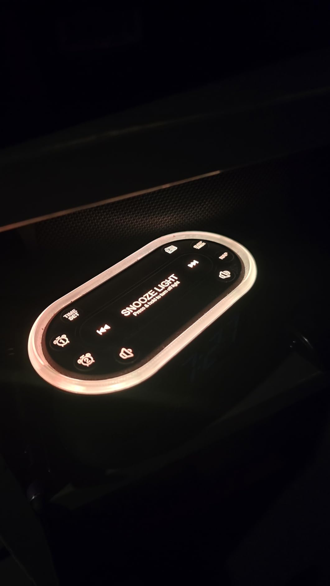 HOUSBAY Digital Alarm Clock Radio for Bedrooms, Phone-Free Wake-up with Dual Alarm, Night Light, Small Radio Clock for Bedside customer photo 2