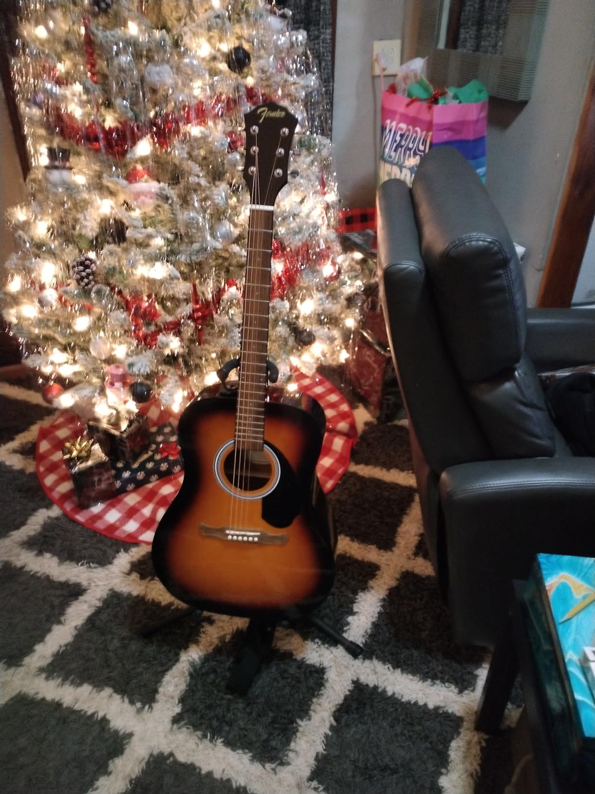 Fender FA-125 Dreadnought Acoustic Guitar - Natural Bundle with Gig Bag, Tuner, Strap, Strings, Picks, and Austin Bazaar Instructional DVD customer photo 2