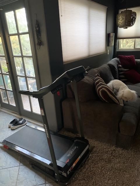 SereneLife Treadmills for Home with 13% Manual Incline Treadmill, 3.5HP - Compact Digital Portable Foldable Treadmill with Speakers, Bluetooth, App Sync, Heart Rate Monitor, for Walking, Running, Gym customer photo 2