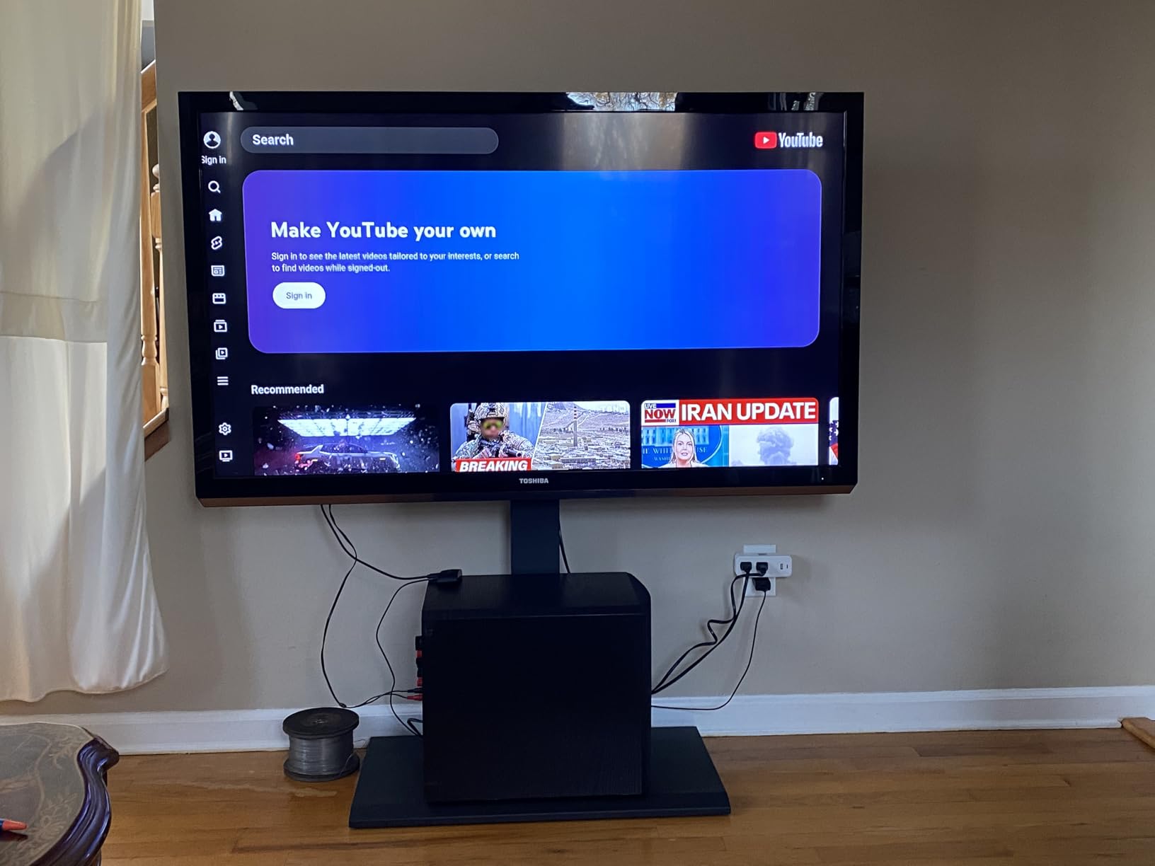 FITUEYES Iron Base Universal Floor TV Stand with Swivel Mount Space Saving for 50-85 Inch LED LCD Plasma Flat or Curved Screen TVs Height Adjustable Cable Management customer photo 2