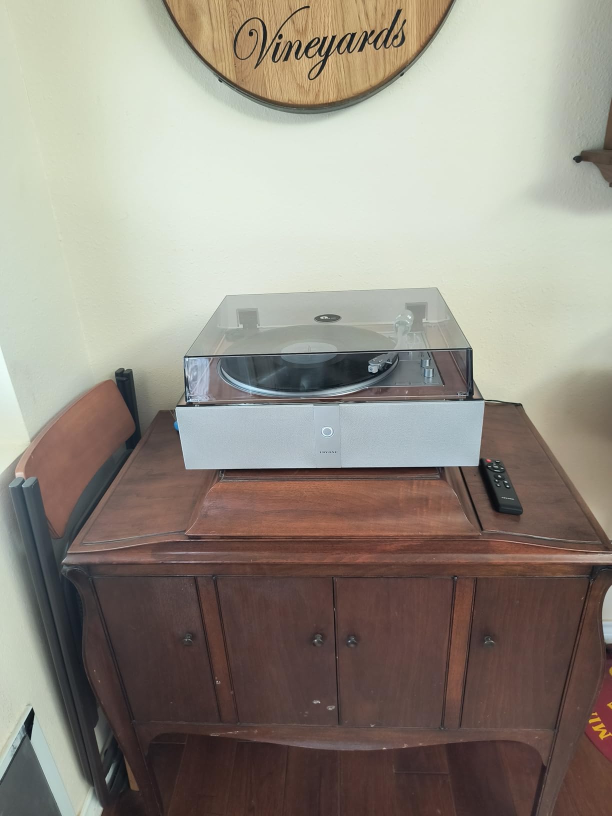 1 BY ONE Fully Automatic Record Player, All-in-One Vinyl Turntable with Automatic Repeat Function, Remote Control, Built in Speakers& DSP, Phono Preamp, AT-3600L Cartridge, Belt Drive 2-Speeds customer photo 2
