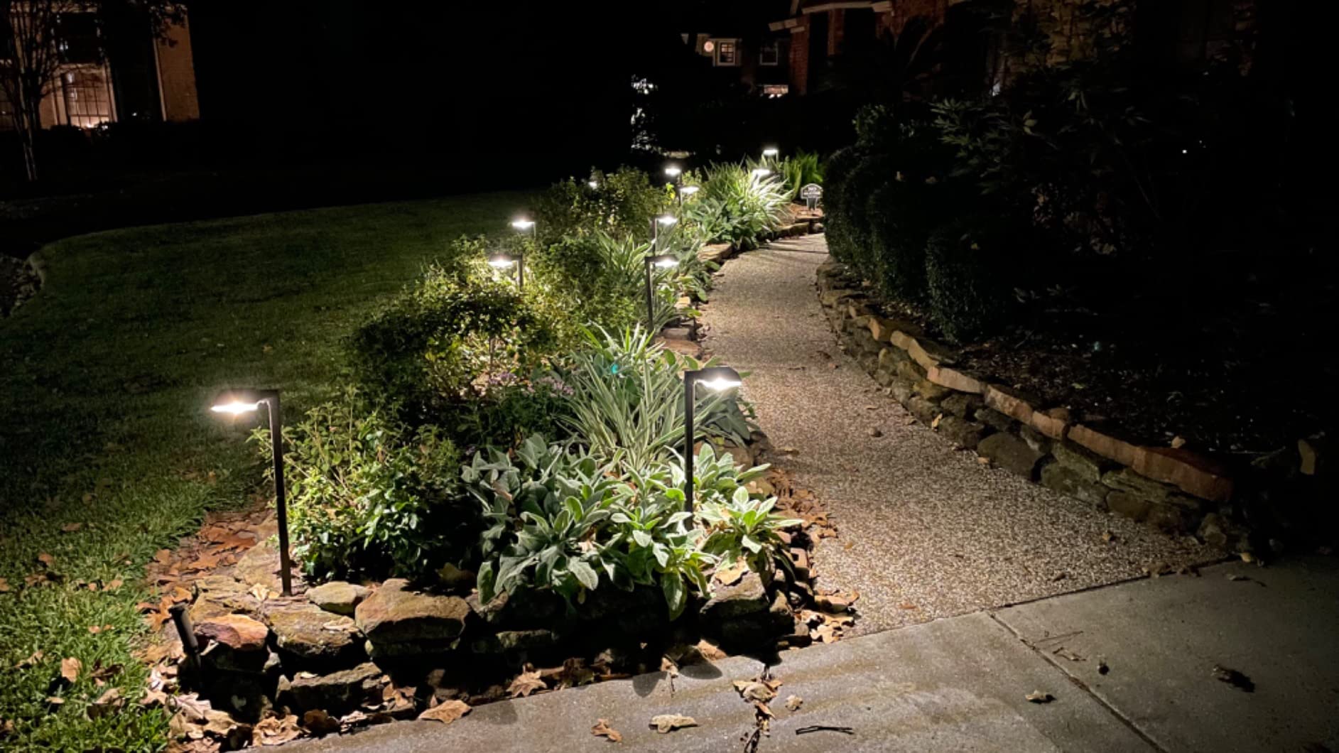 Bobcat Solar Pathway Lights Outdoor Super Bright 300 lumens with 2-in-1 Warm White and Daylight Color Modes, Solar LED Lights Outdoor Waterproof for Path, Sidewalk, Driveway or Walkway Light(4 Pack) customer photo 1