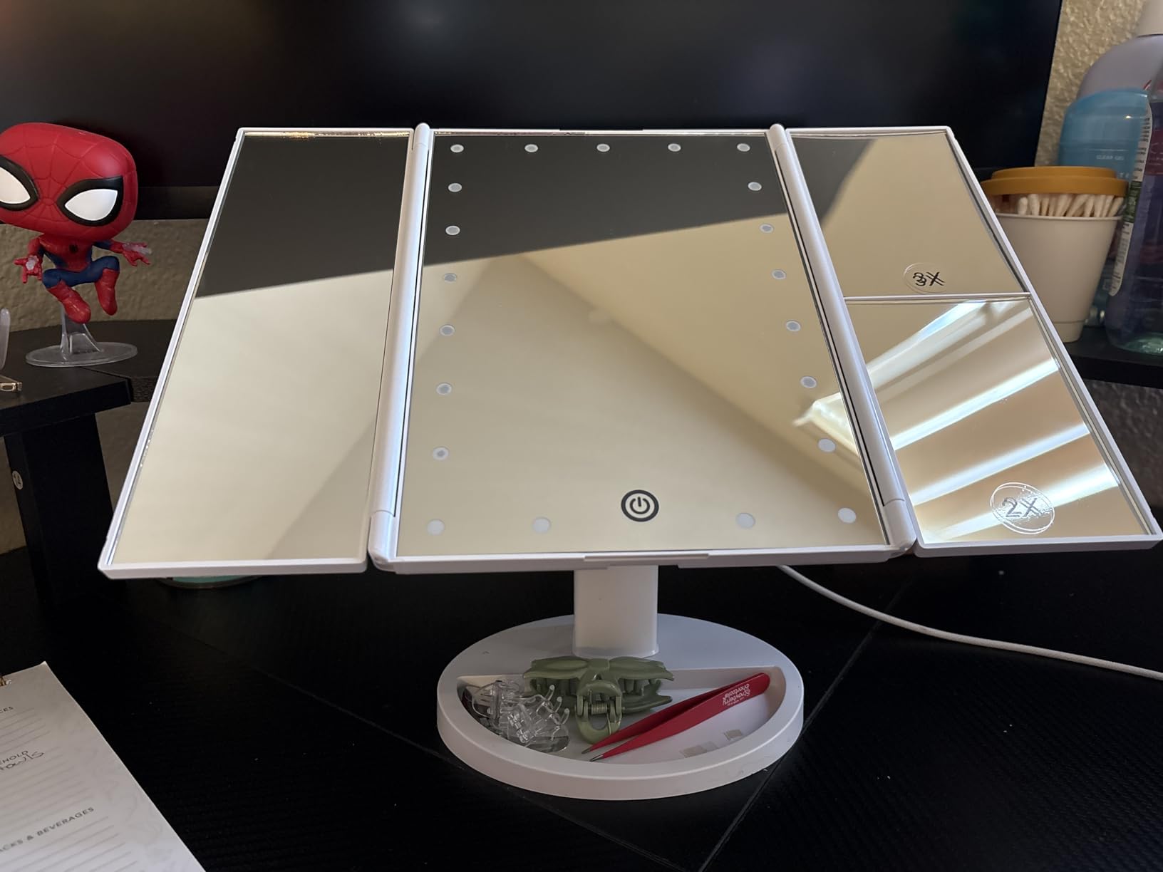 Flymiro Tri-fold Lighted Vanity Makeup Mirror with 3x/2x Magnification, Light up Mirror for Makeup, Touch Screen 21 LEDs, 180° Rotation Countertop Cosmetic Mirror customer photo 1