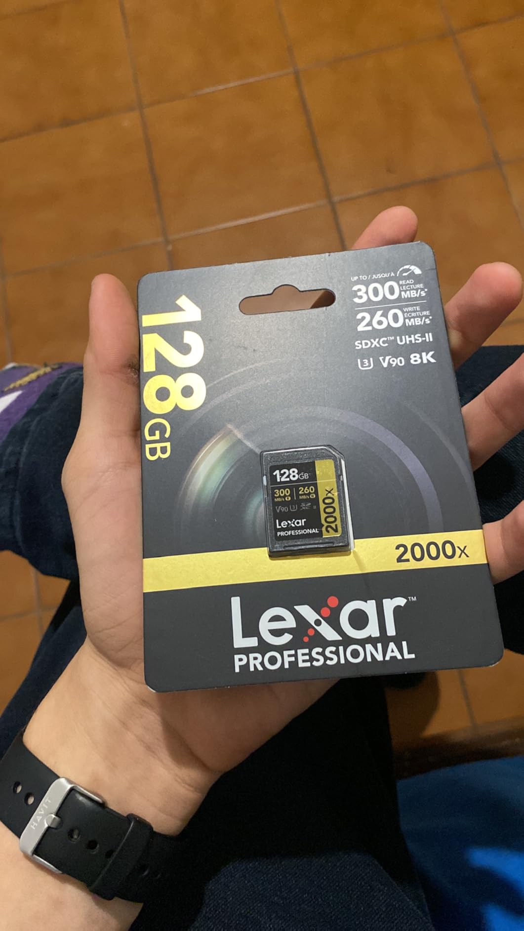 Lexar 128GB Professional 2000x SD Card, UHS-II, C10, U3, V90, 8K, Up To 300MB/s Read customer photo 1