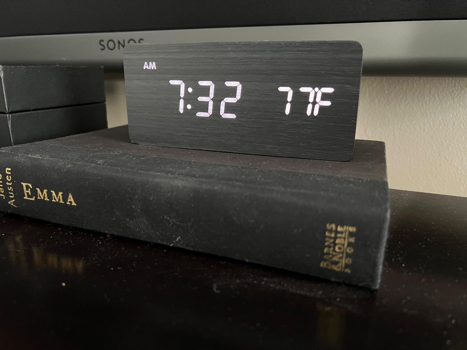 MOSITO Digital Wooden Alarm Clock with Wireless Charging, 0-100% Dimmer, Dual Alarm, Weekday/Weekend Mode, Snooze, Wood LED Clocks for Bedroom, Bedside, Desk, Kids customer photo 1
