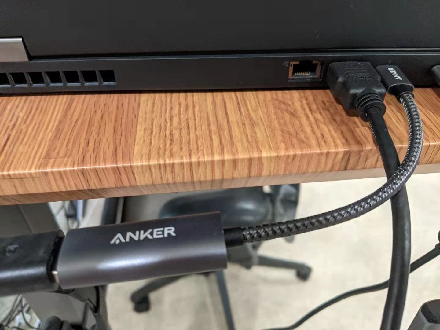 Anker USB C to DisplayPort Adapter for Home Office (4K@60Hz), PowerExpand+ Aluminum Portable USB C Adapter, for MacBook Pro, MacBook Air, iPad Pro, XPS 15/13, Spectre, Surface, and More customer photo 1