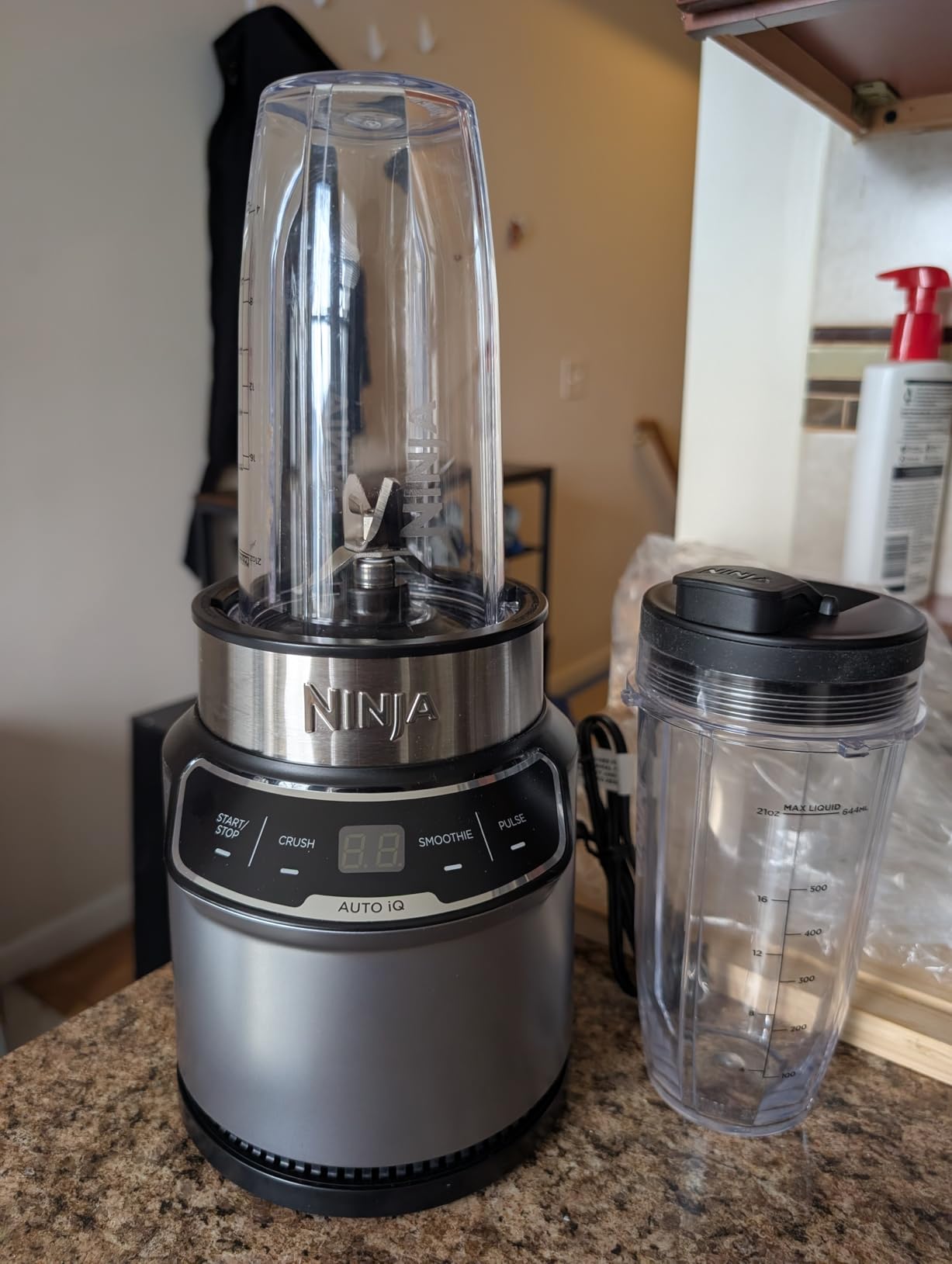 Ninja Nutri-Blender Pro with Auto-iQ | BN401 | 1100-Peak-Watt, (2) 24-oz. To-Go Cups customer photo 1
