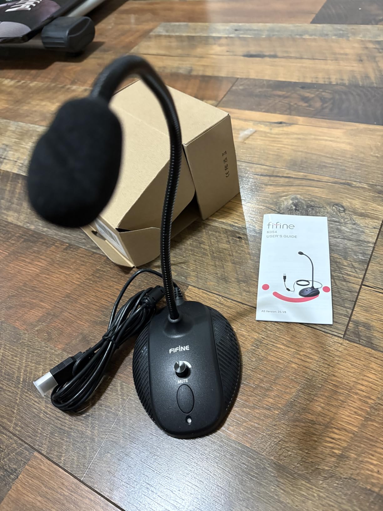 Fifine USB Computer Microphone, Plug &Play Desktop Condenser PC Laptop Mic, Mute Button with LED Indicator, Compatible with Windows/Mac, Ideal for YouTube, Zoom, Recording, Twitch Games (K054) customer photo 2