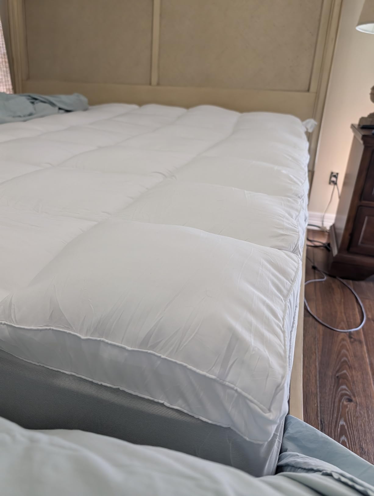 ELEMUSE King Size Extra Thick Fusion Goose Down Feather Filled Mattress Topper, Plush Fluffy Double Layer Pillowtop Mattress Pad Cover, Soft Featherbed with 8-21 Inch Deep Pocket customer photo 1