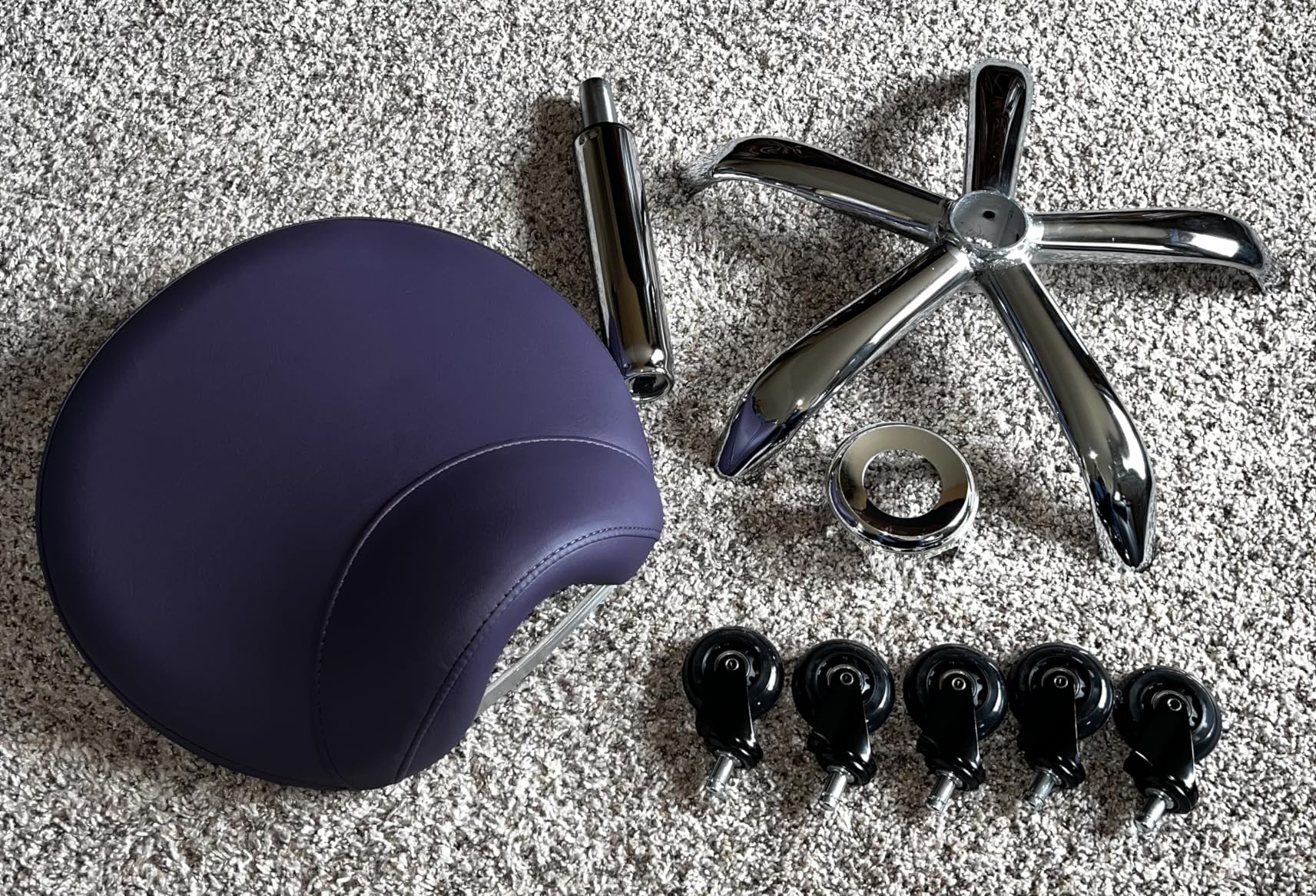 SALONFACTORY Saddle Stool with Wheels 300 lbs Weight Capacity, Heavy Duty Rolling Stool for Medical Massage Salon Kitchen Spa Drafting Nail-Tech customer photo 2