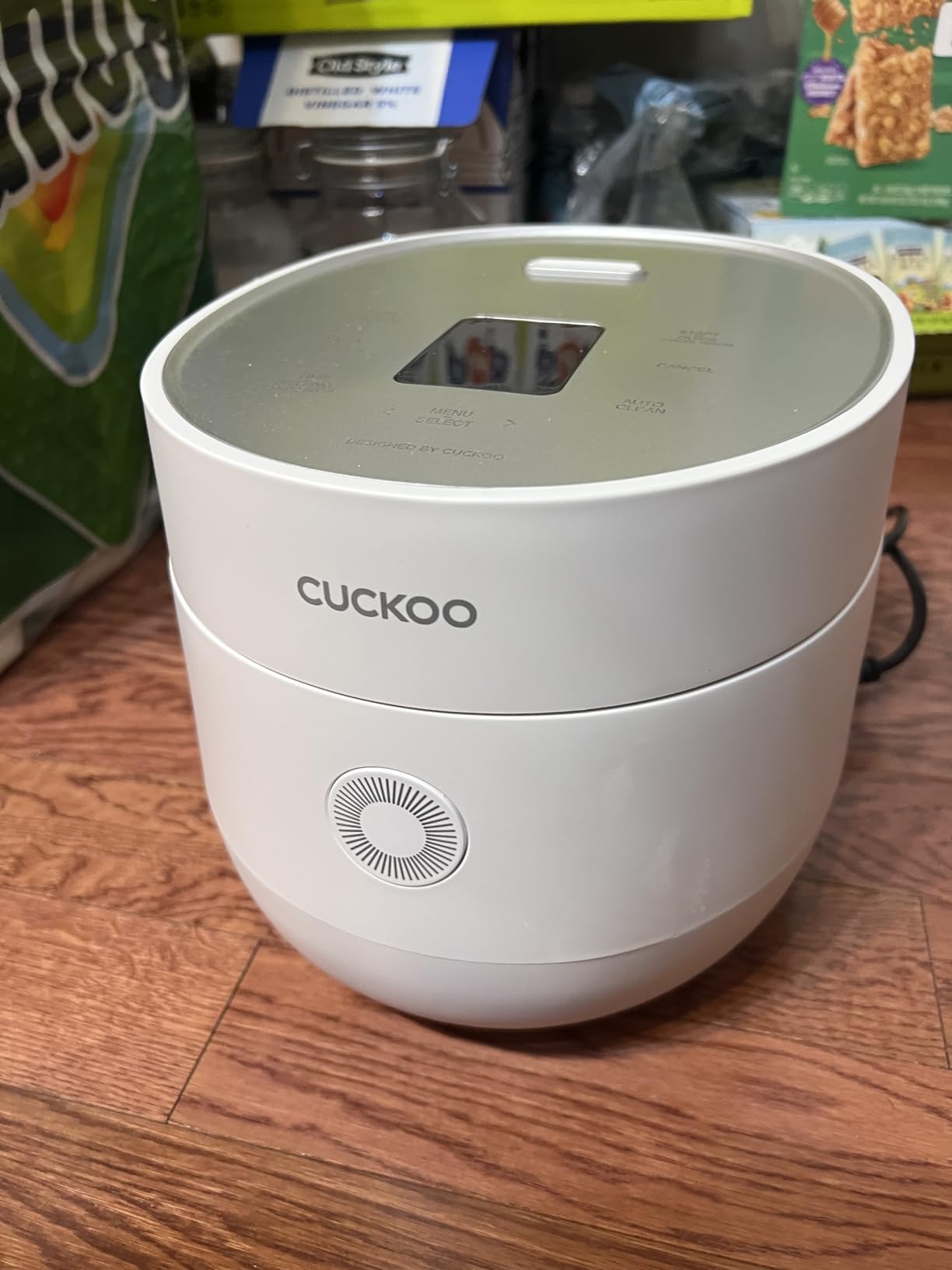 Cuckoo Micom Rice Cooker 6-Cup Uncooked / 12-Cup Cooked with Nonstick Inner Pot, Versatile Rice Maker with 9 Menu Options, Fuzzy Logic Technology, Auto Clean, Quick Rice Mode, White (CR-0675FW) customer photo 2