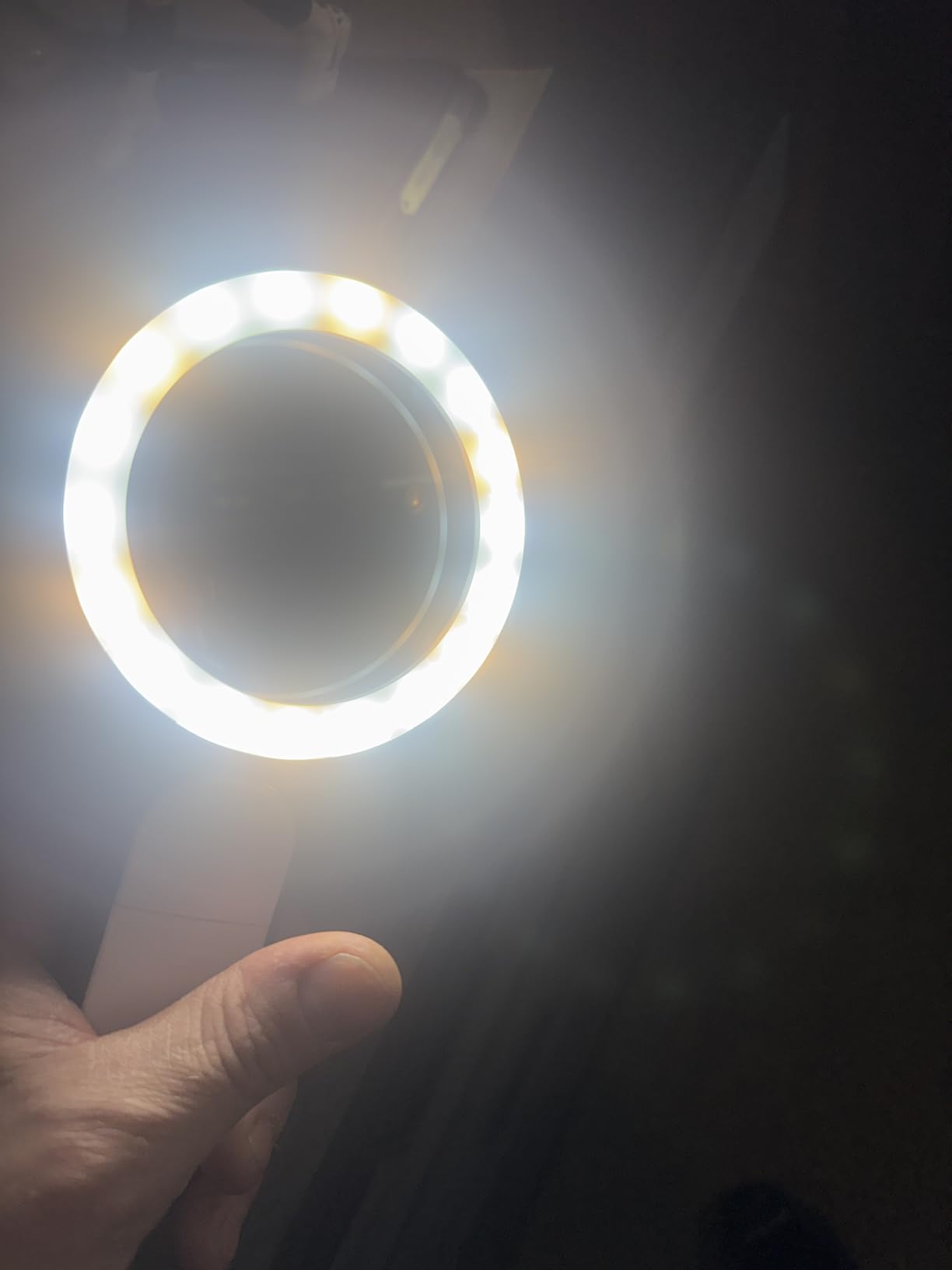 JMH Magnifying Glass with Light, Handheld Large Magnifying Glass 18LED Cold and Warm Light with 3 Modes, Illuminated Lighted Magnifier for Seniors Reading, Coins, Jewelry customer photo 2