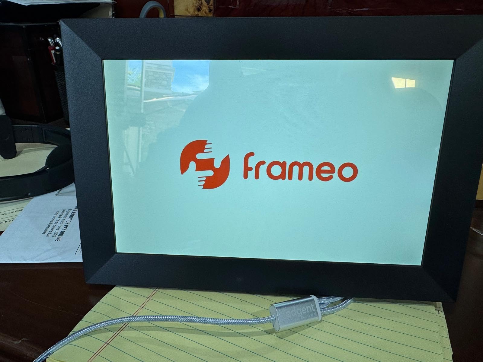 Frameo 10.1 Inch WiFi Digital Picture Frame with 32GB Storage,1280 * 800P IPS HD Touch Screen,Send Photos/Videos from Your Phone Anywhere, Photo Gifts for Parents and Grandparents customer photo 2