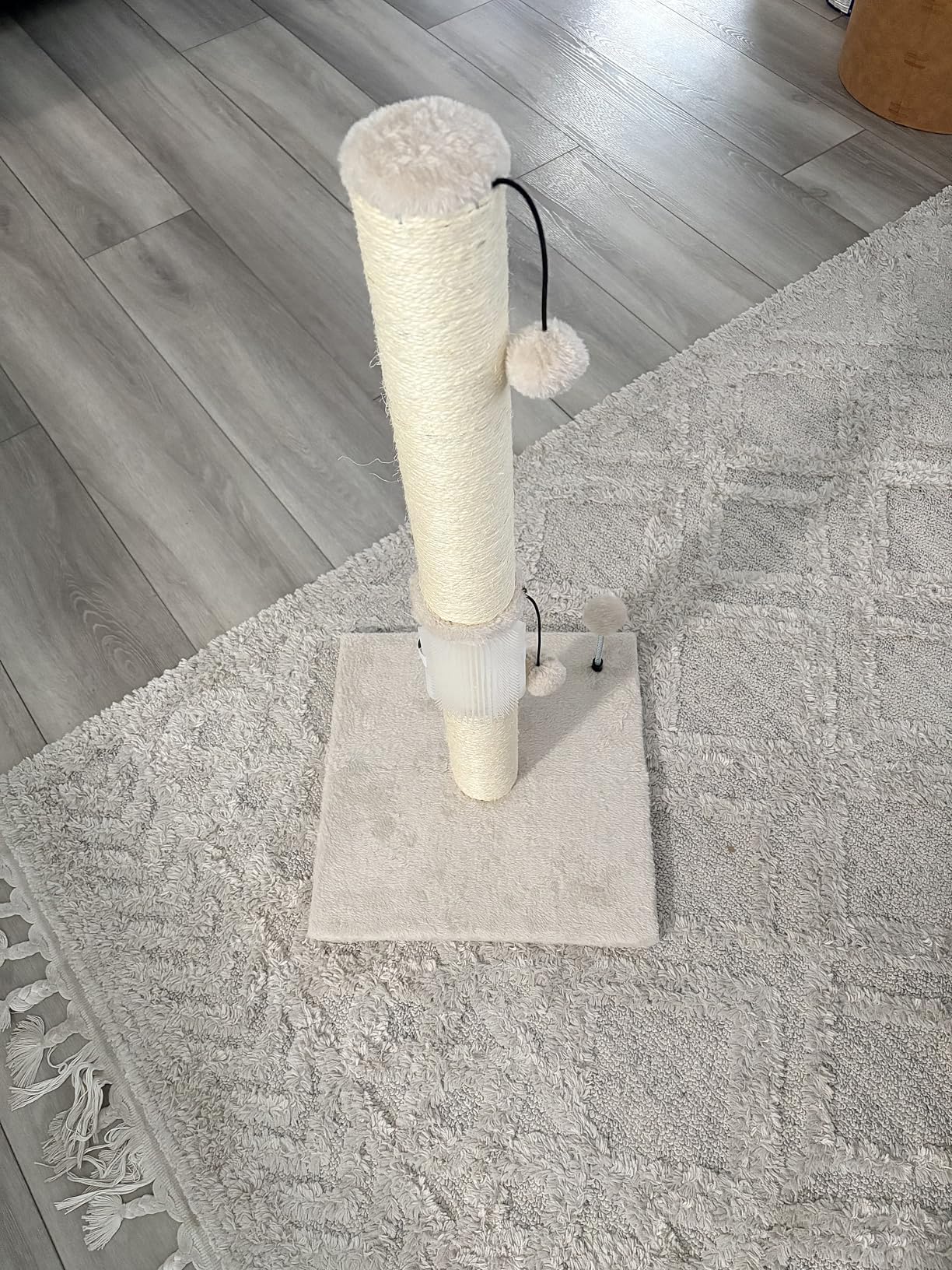 MECOOL Cat Scratching Post Premium Basics Kitten Scratcher Sisal Scratch Posts with Hanging Ball 22in for Kittens or Smaller Cats customer photo 1