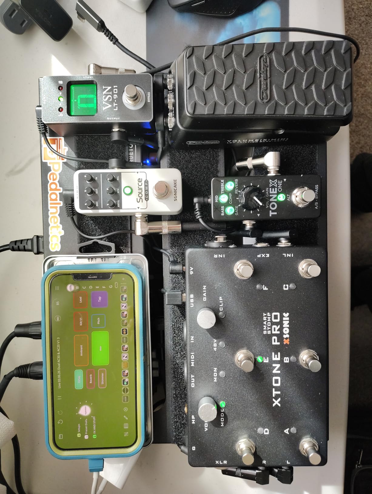 VSN Tuner Pedal,Chromatic Guitar Tuner Pedal Fast and Accuate Tuner for High Precision ± 1 Cent with Pitch Indicator for Electric Guitar and Bass True Bypass Tuning apparatus for musical instruments customer photo 1