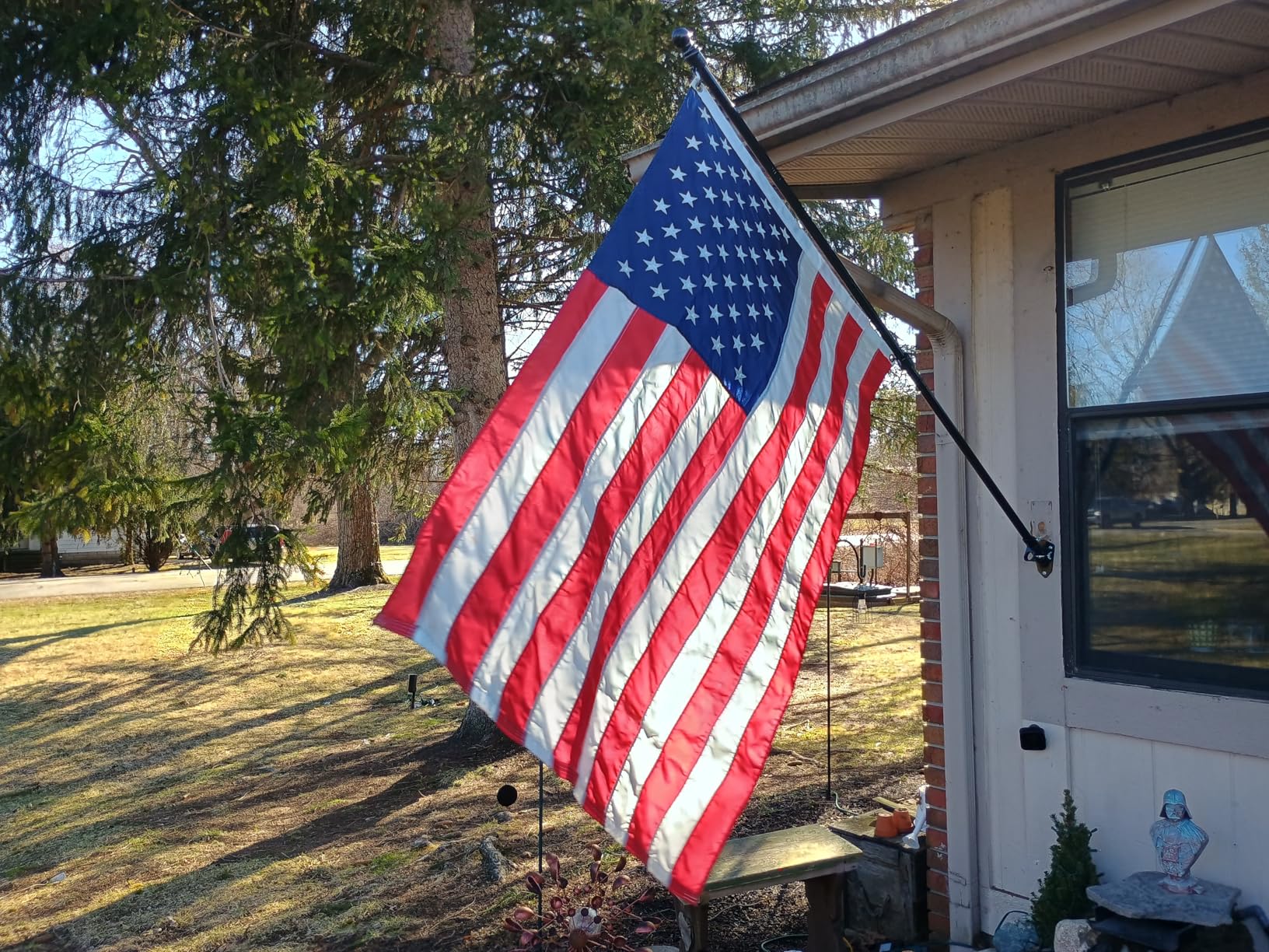 ZMTECH Flag Pole - Upgraded Bracket, 6 FT Stainless Steel Flag Poles for Outside House, Residential or Commerical, Tangle Free Flag Pole Kit for American Flag (Without Flag, Black) customer photo 2