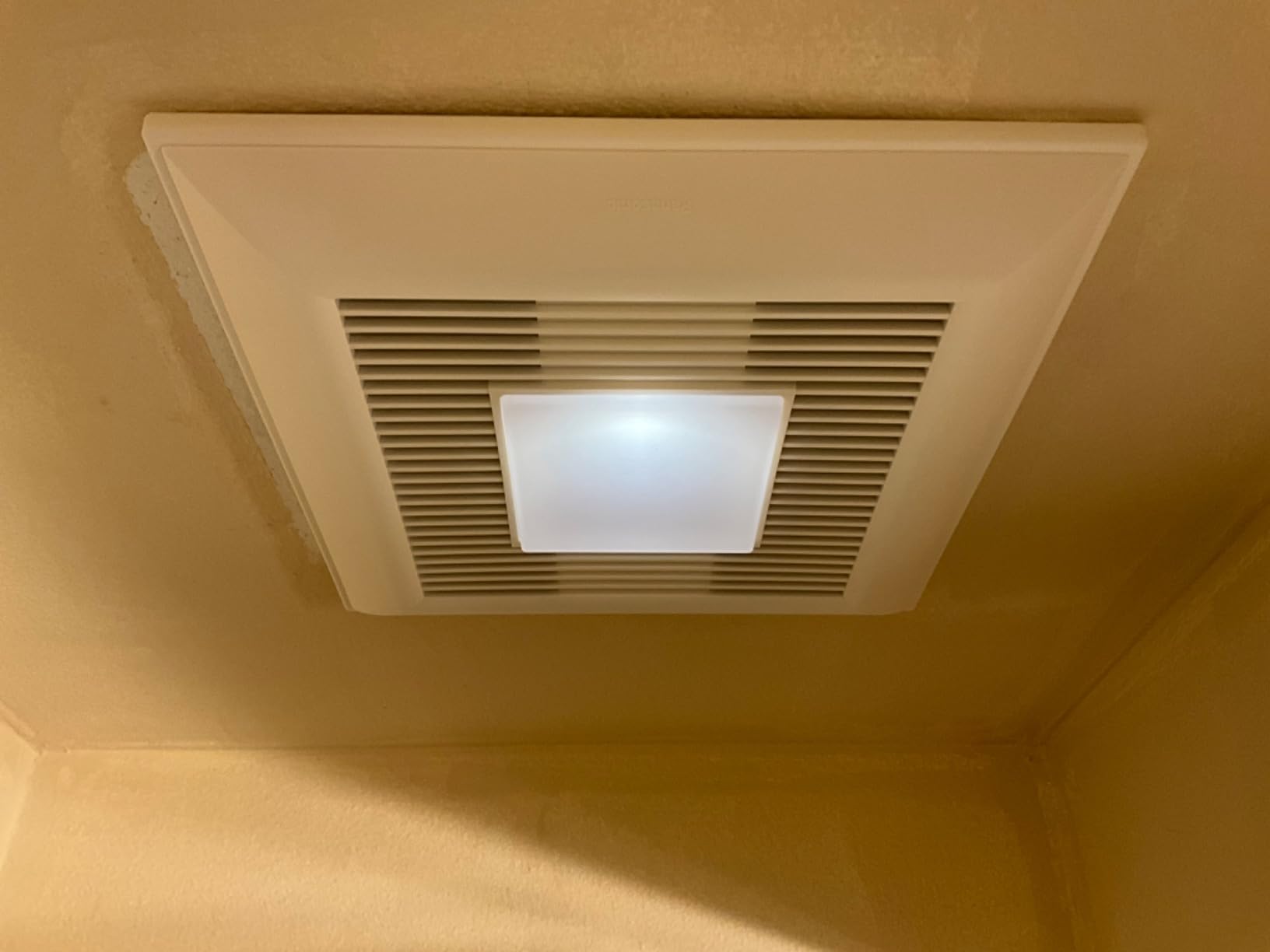 Panasonic WhisperFit Ceiling Mount Bathroom Exhaust Fan with Dimmable LED Light, 50-80-110 CFM, FV-0511VFL1 customer photo 1