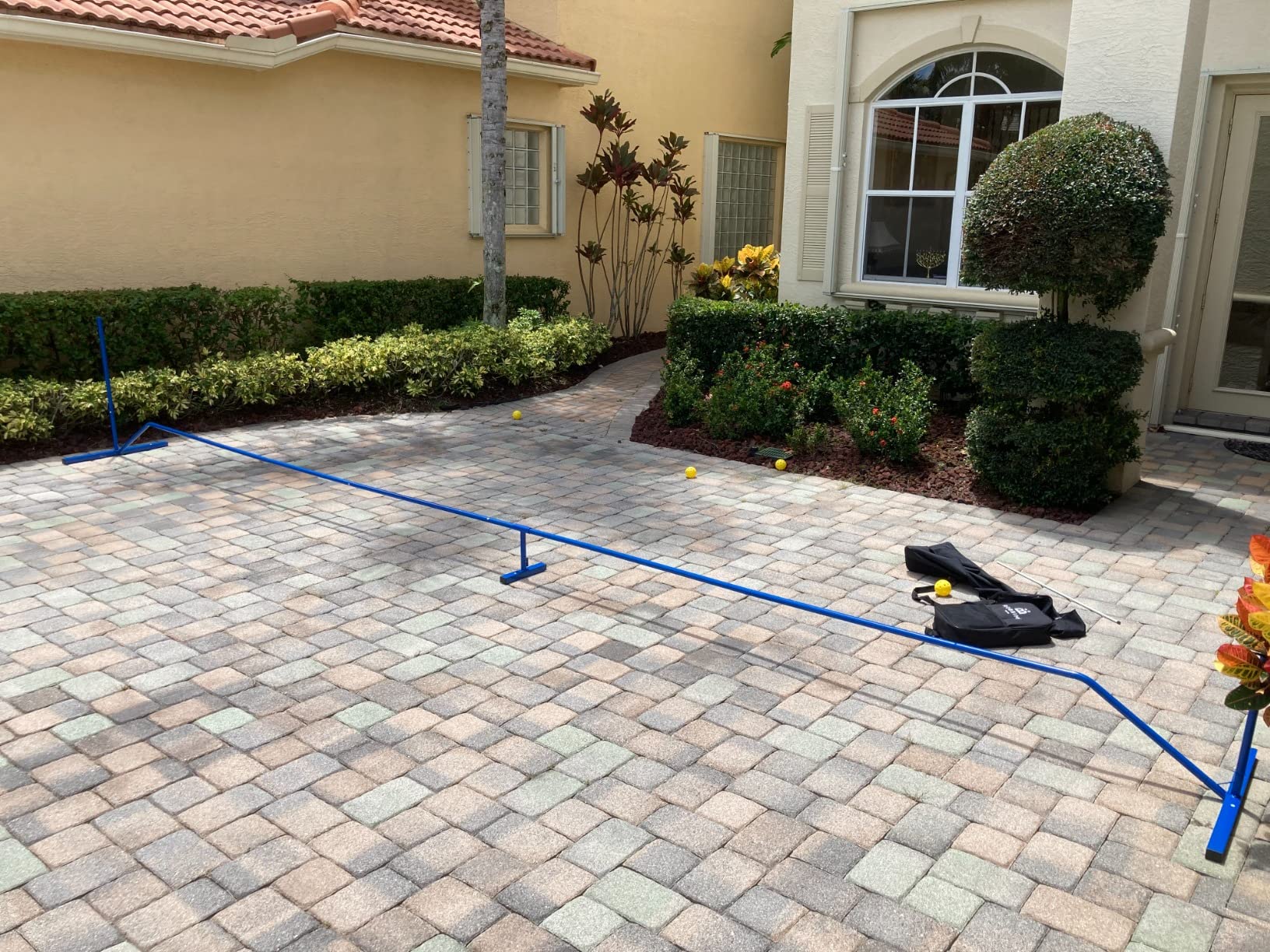 Pickleball Set with Net | 4 USA Pickleball Approved Carbon Fiber Paddles, Portable Regulation Size Net System, 8 Outdoor Balls, Duffle Bag & Carry Bag - ROBBIMS customer photo 1