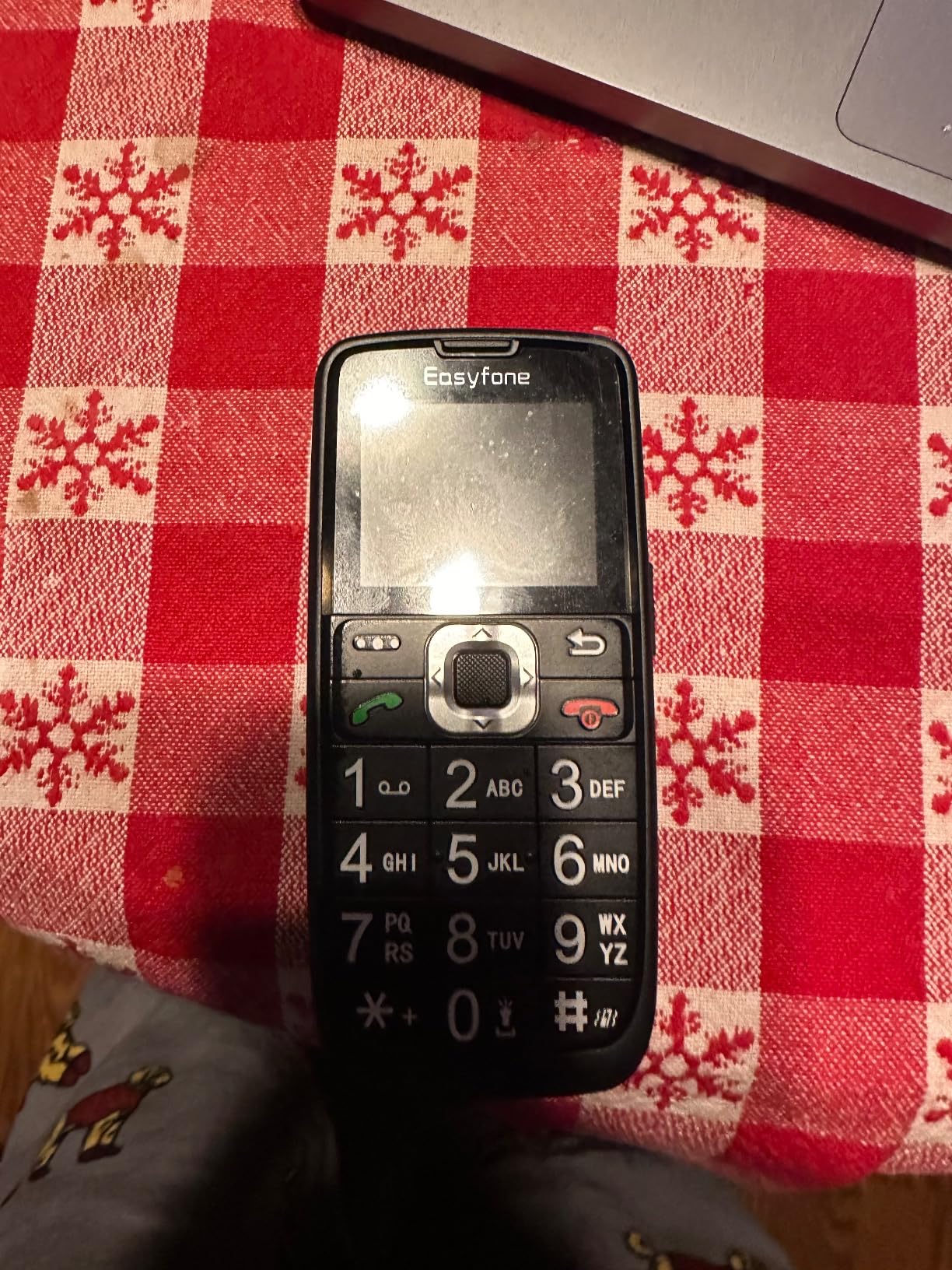 Easyfone A6 4G Unlocked Feature Cell Phone, Easy-to-Use Big Button Clear Sound GSM Basic Mobile Phone with an Easy Charging Dock, No Internet & No Camera (Black) customer photo 1