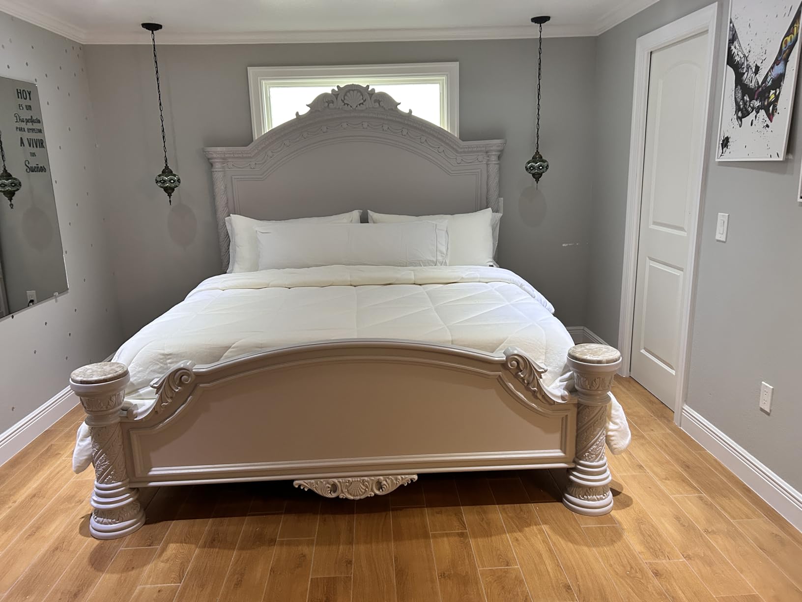 ESHINE King Adjustable Bed Frame Base - Easy to Install in 5 Minutes, Massage, Wireless Remote, Foot&Head Inclined, Zero Gravity, Dual USB Ports, Under Bed Light, 3000 Premium Series customer photo 1