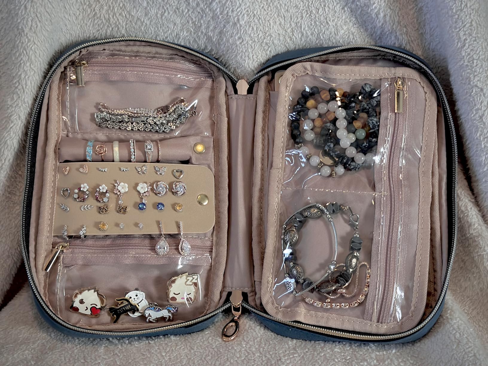 NISHEL Travel Jewelry Case, Holiday Organizer for Necklaces, Earrings, Rings, Bracelets, Watch, Pink customer photo 2