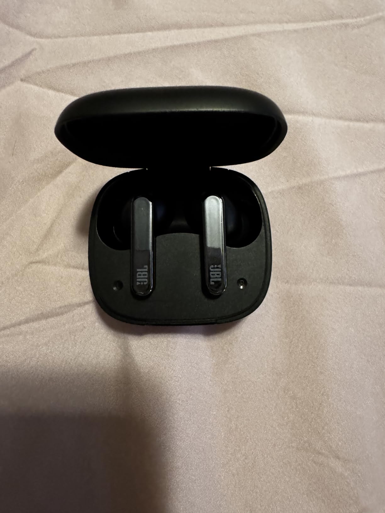 JBL Live Pro 2 True Wireless Noise Cancelling Earbuds with 40-Hour Playback, 6 Mics, and Wireless Charging customer photo 1