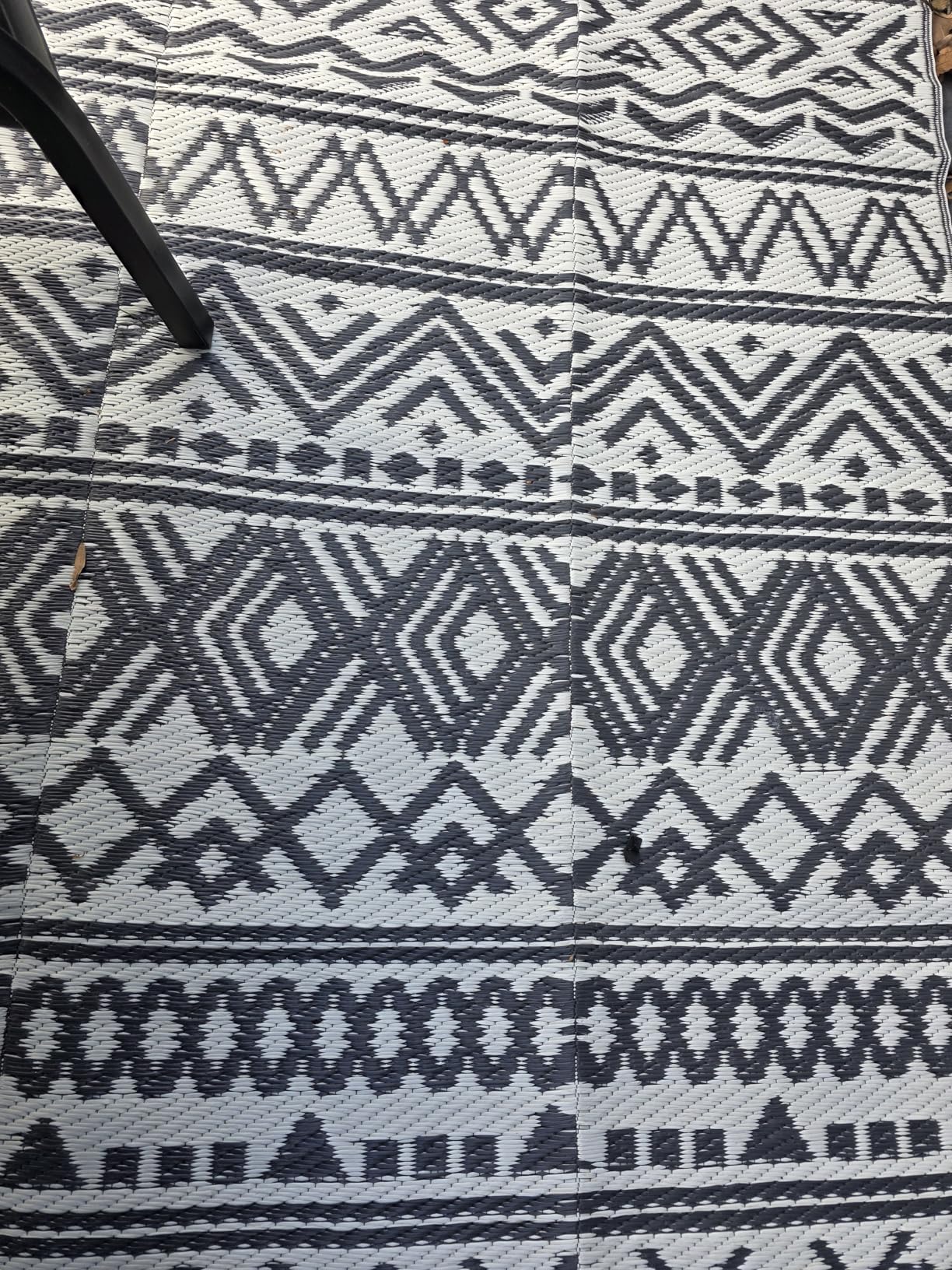 MontVoo Outdoor Rug Carpet Waterproof 5x8 Outdoor Patio Rug Mat Reverisble Plastic Straw Outdoor Rug for RV Camping Picnic Beach Balcony Boho Grey customer photo 1