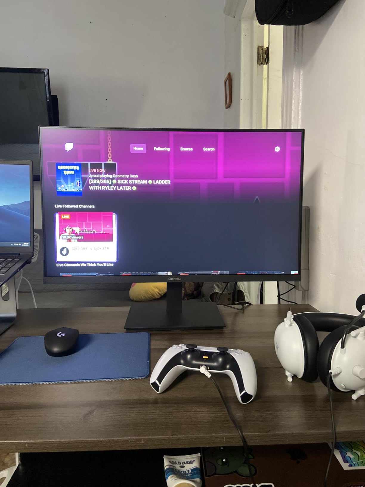 KOORUI 24-inch Computer Monitor Full HD 1920 x 1080p 100Hz VA Display 4000:1 Contrast Ratio with HDMI VGA, TÜV Rheinland Certified customer photo 2