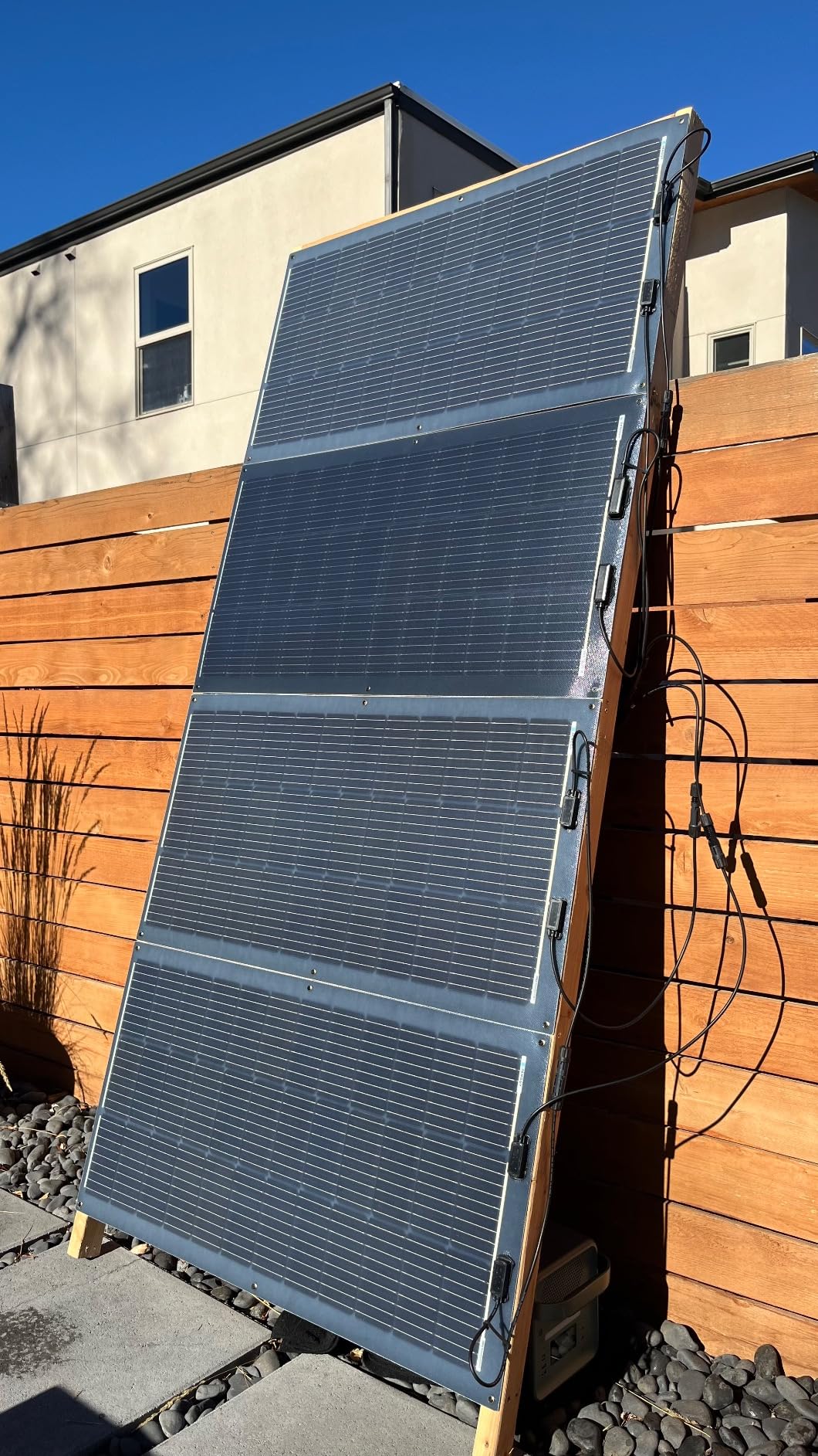 Renogy 100W Solar Panel 12V, Flexible Solar Panel 100 Watt 22% High-Efficient, 240 Ultra Lightweight Solar Panels for Marine RV Cabin Van Car Boat Camping Curve Surfaces, Black customer photo 2