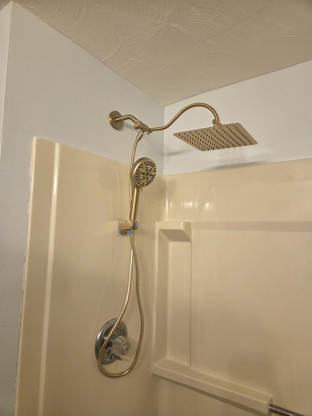 Hibbent All Metal High Pressure Rainfall 10 Inch Shower Head, CUPC Certified Handheld Showerhead Combo, 12 Inch Adjustable Shower Extension Arm, 10-Spray, 71 Inch Hose, Adhesive Showerhead Holder, Matte Black customer photo 1
