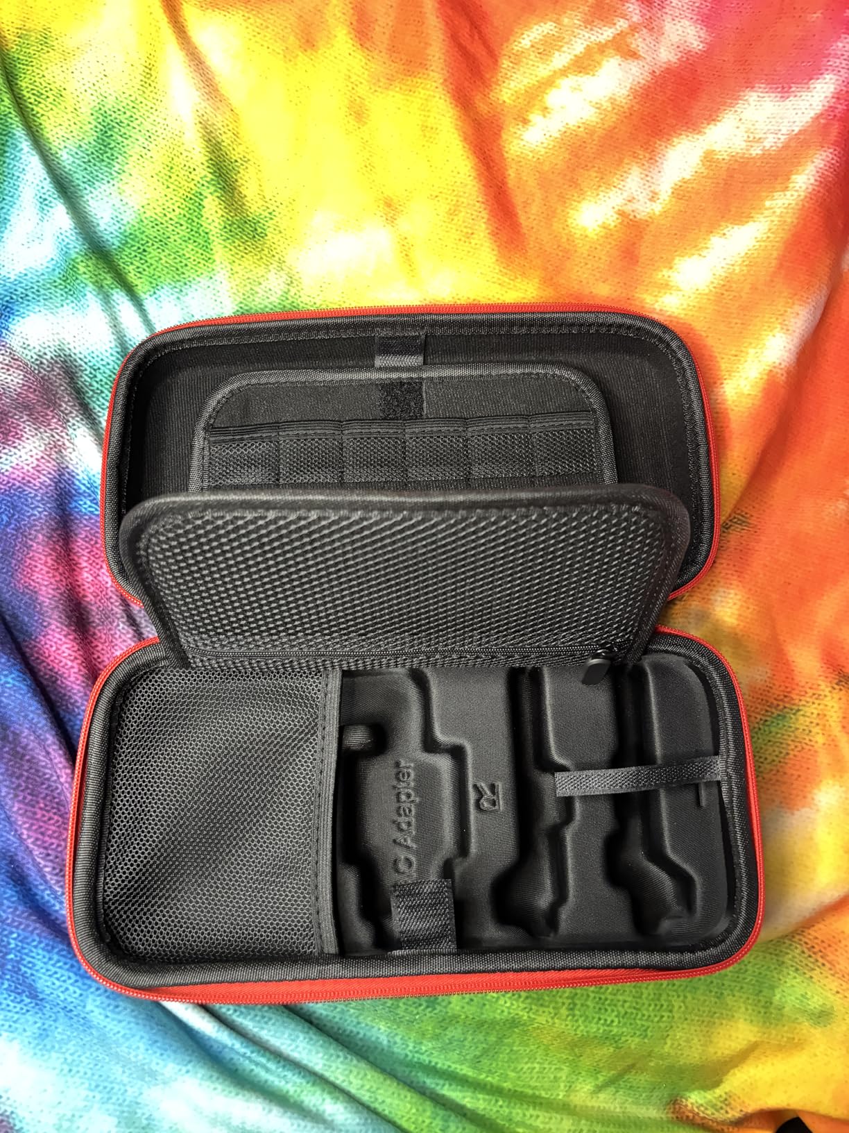 Switch Carrying Case Compatible with Nintendo & OLED, Portable Switch Travel Carry Case Fit for Joy-Con and Adapter, Hard Shell Protective OLED Pouch Bag with 20 Games, Red customer photo 2
