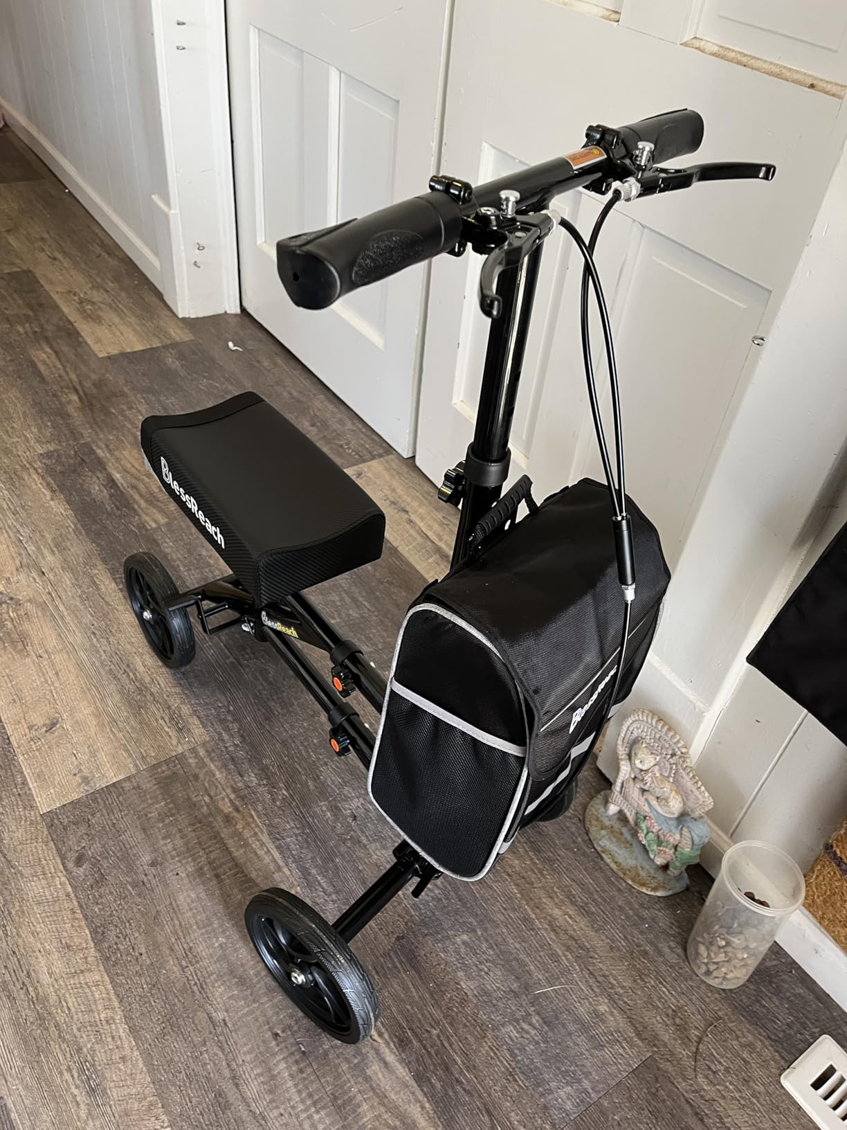 Knee Scooter，Knee Scooter for Adults for Foot Surgery，Knee Walker for Foot Injuries Compact Crutch Alternative with Dual Braking System (Blue) customer photo 2