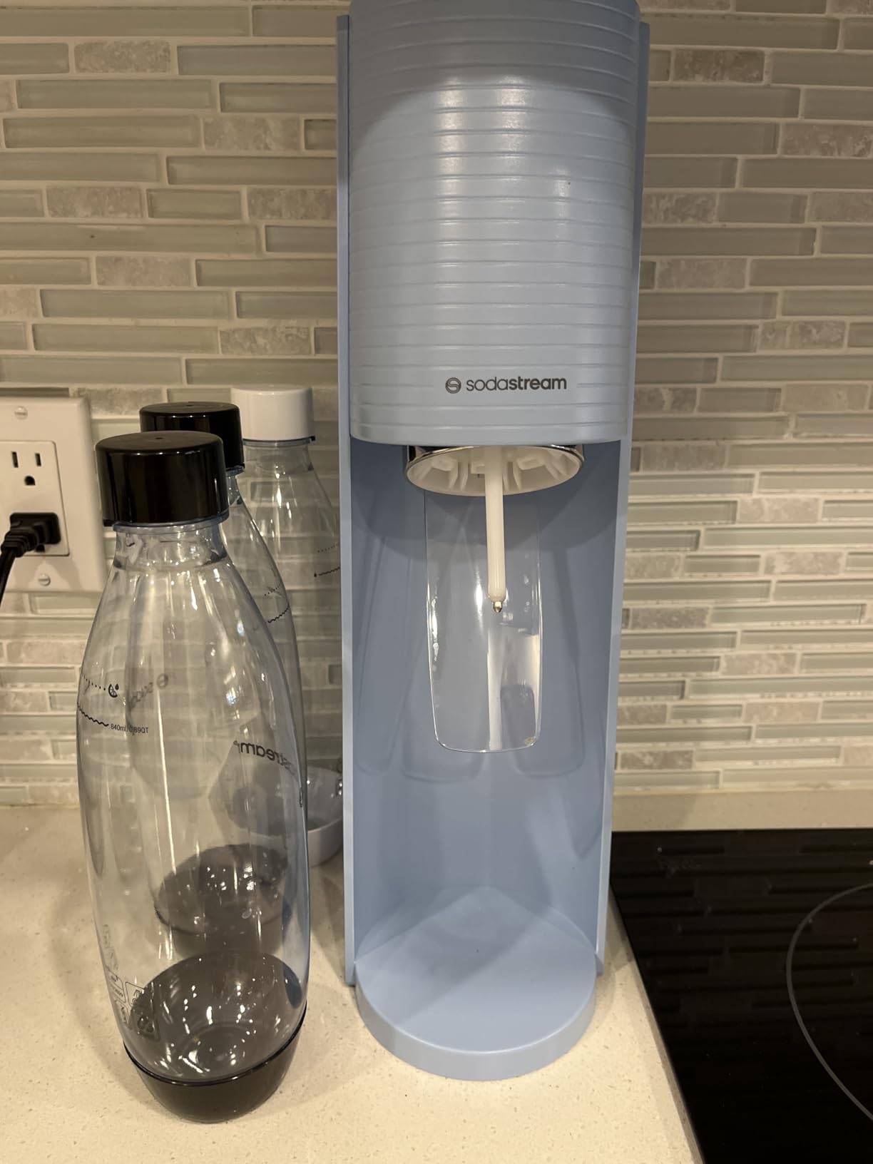SodaStream Terra Soda Streaming Machine Starter Kit - Sparkling Water Maker with CO2 & Bubly Drop - Eco-Friendly, No Batteries Needed - Black customer photo 1