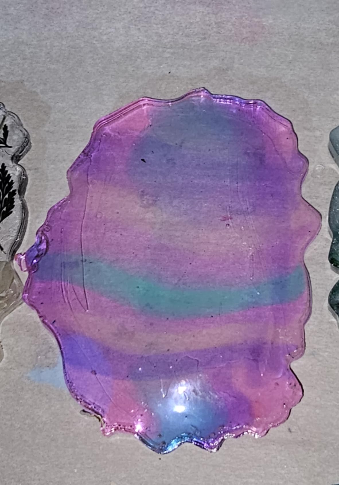 LET'S RESIN UV Resin with Light, Upgraded 200g Crystal Clear&Low Odor,UV Light,Silicone Mat,Ultraviolet Epoxy Resin Hard, Starter Kit for Jewelry,Craft Decor, Keychain Making customer photo 1