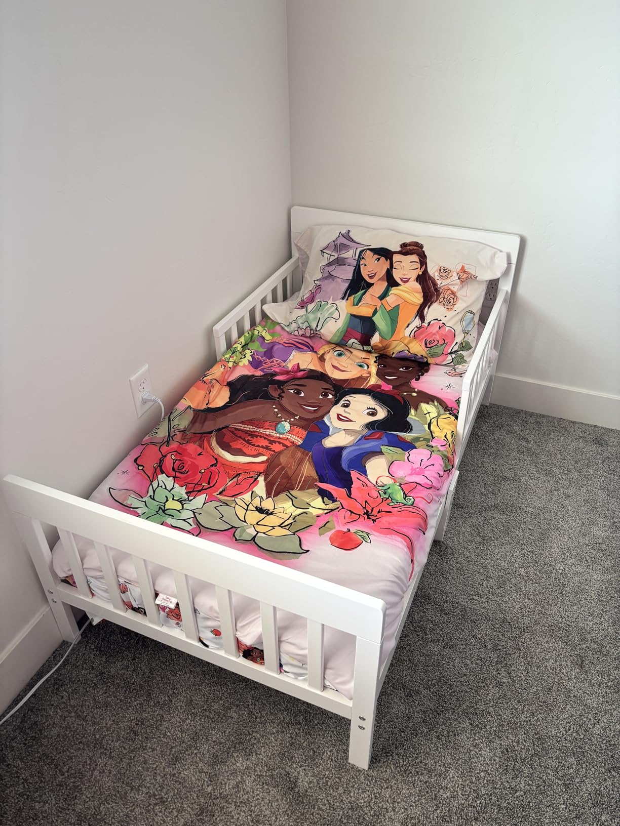 Dream On Me Finn Toddler Bed, Low Floor Wooden Bed, Side Safety Bed Rails, GREENGUARD Gold & BSA Certified, Non-Toxic Paint Finish, New Zealand Pinewood, up to 50 lbs - Pink customer photo 2