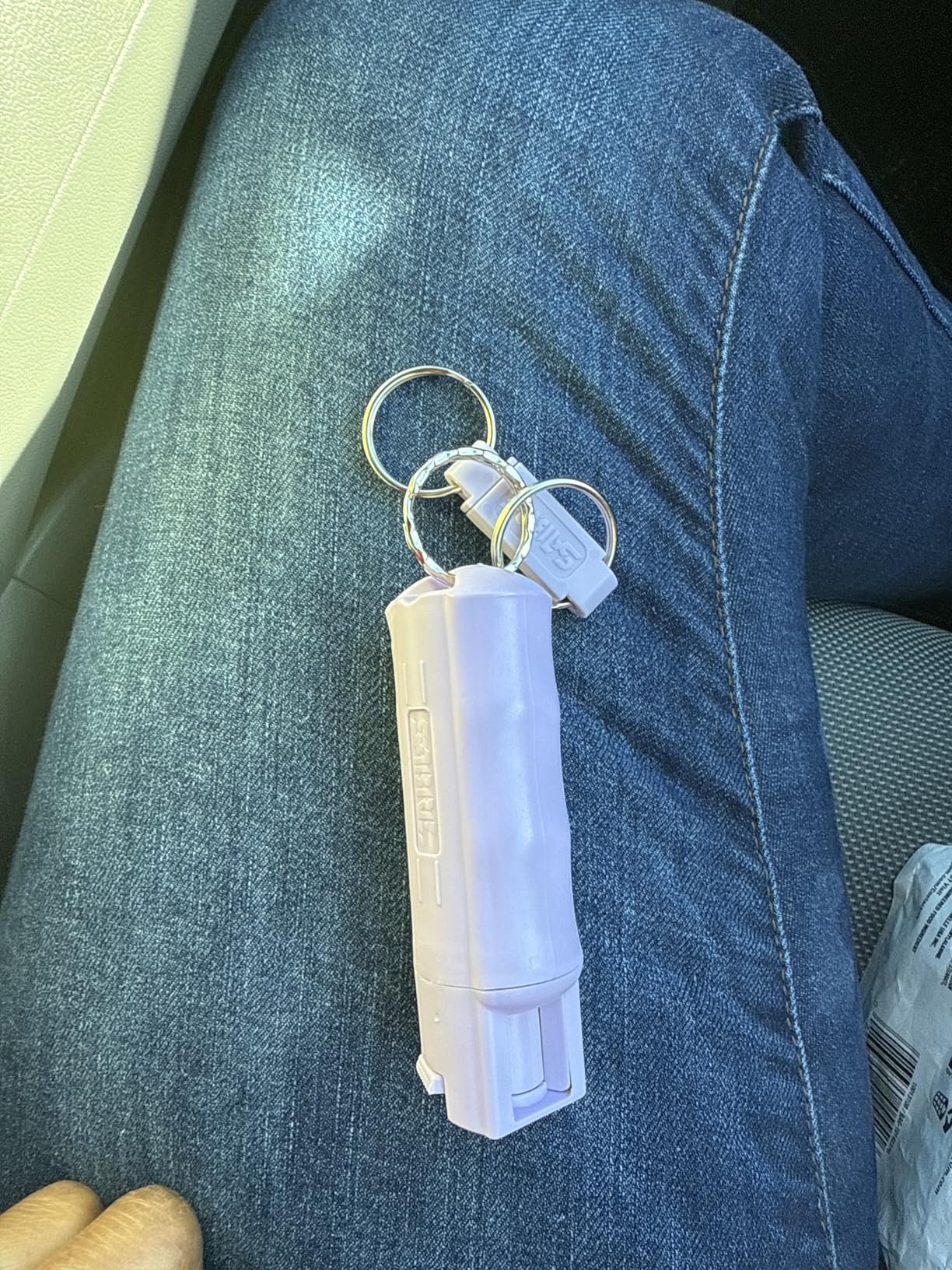 SABRE Pepper Spray - Quick Release Keychain for Easy Carry & Fast Access, Max Police Strength Self Defense OC Spray With UV Dye, 10 Sec. Spray Time, Finger Grip - Faster Aim, 0.54 fl oz, Secure Safety customer photo 1