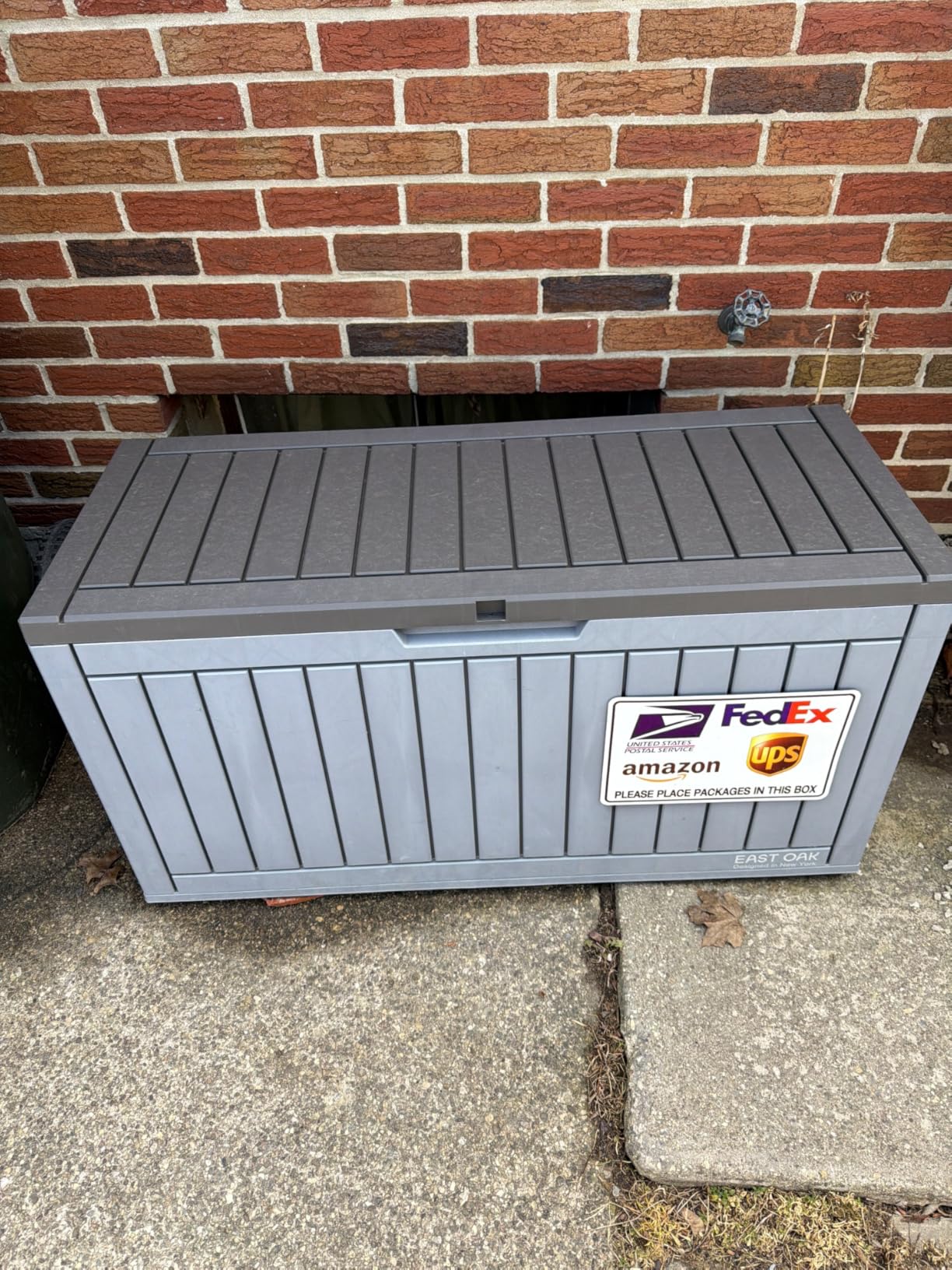 EAST OAK Outdoor Storage Box, 60 Gallon Deck Box Indoor and Outdoor Use, Waterproof Resin Storage Bin for Patio Cushions, Gardening Tools, Lockable, UV Resistant, Grey customer photo 2